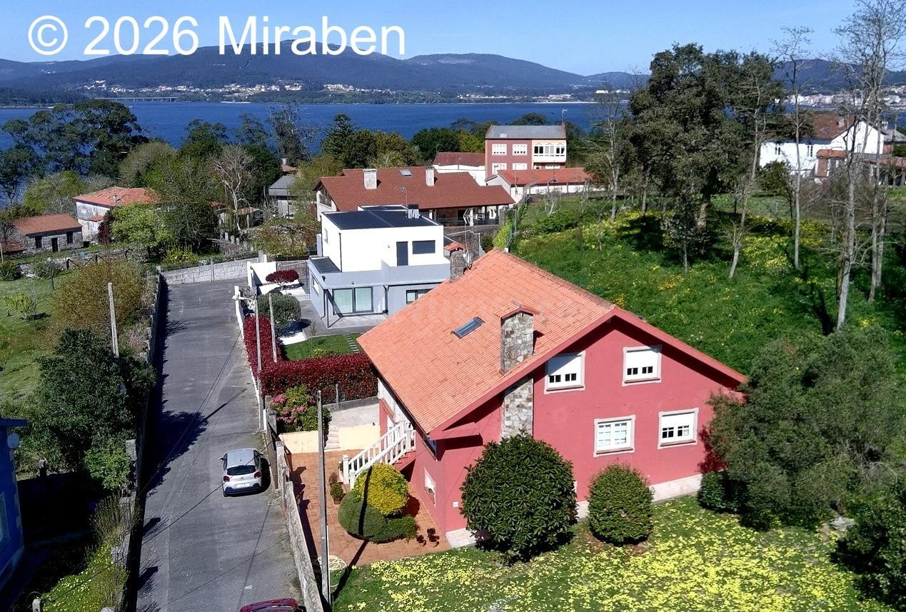 Exclusivo Chalet de Lujo en Abanqueiro, Boiro - Tu Refugio Soñado