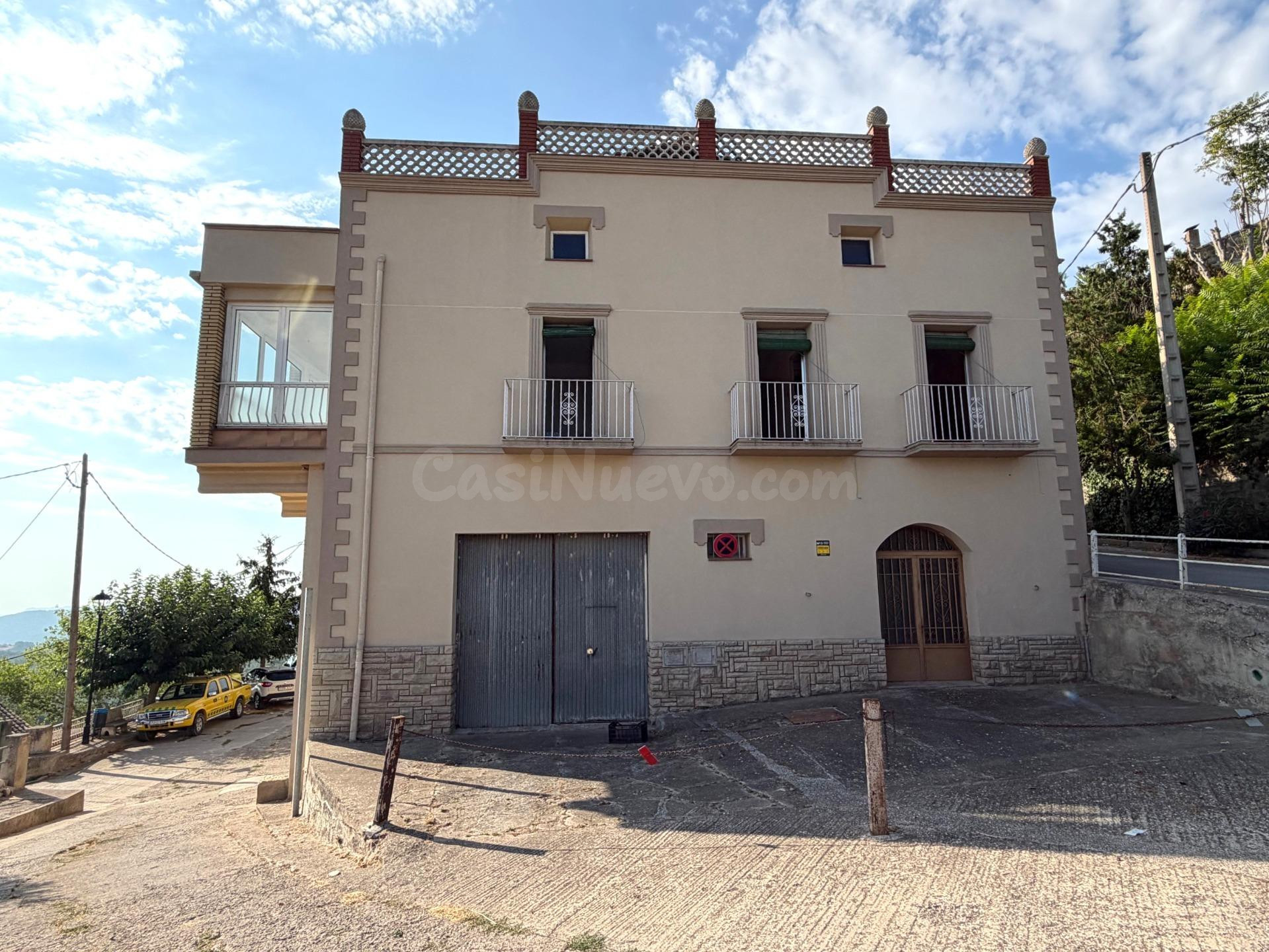Una casa con espacio, vistas y mil posibilidades en Argençola