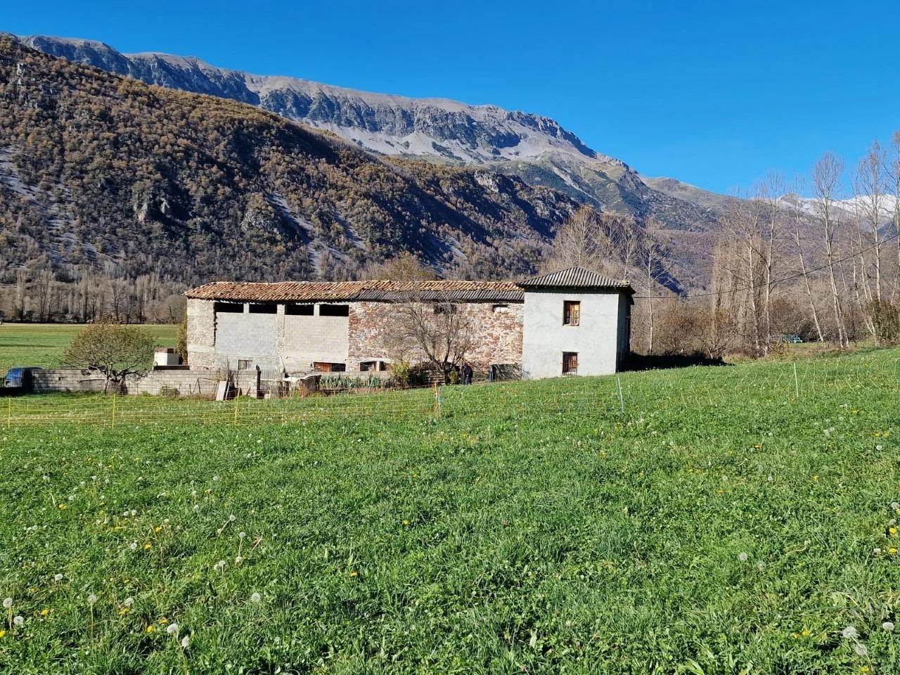Casa 5 habitaciones 296m² en venta - Ribagorza - Castejón de