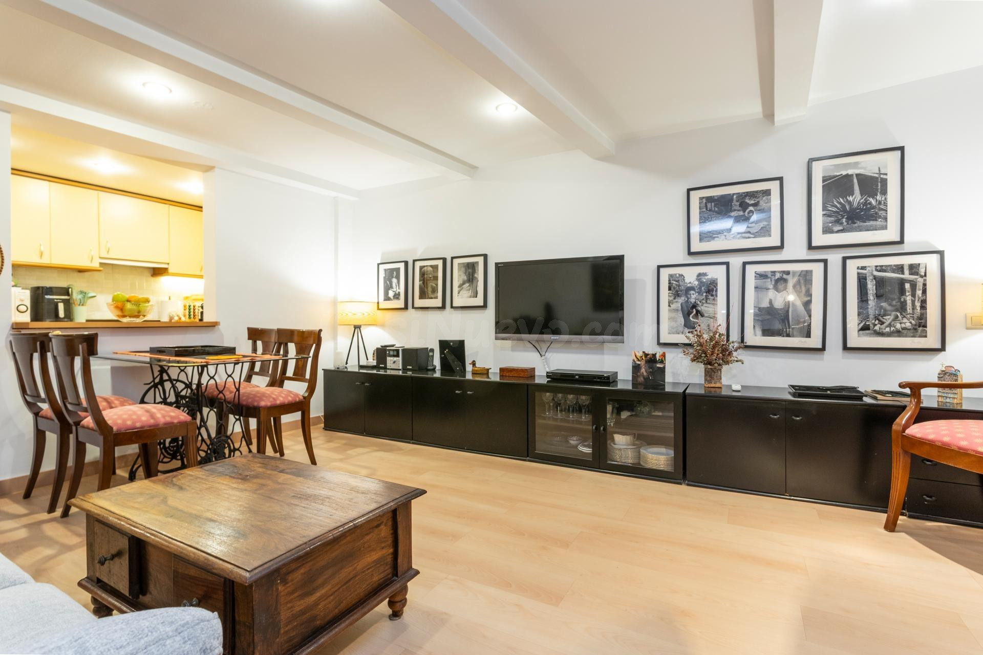 Exclusivo y Luminoso Apartamento en Venta en el codiciado Paseo de Colón, con vistas privilegiadas a la ciudad y al Port Vell