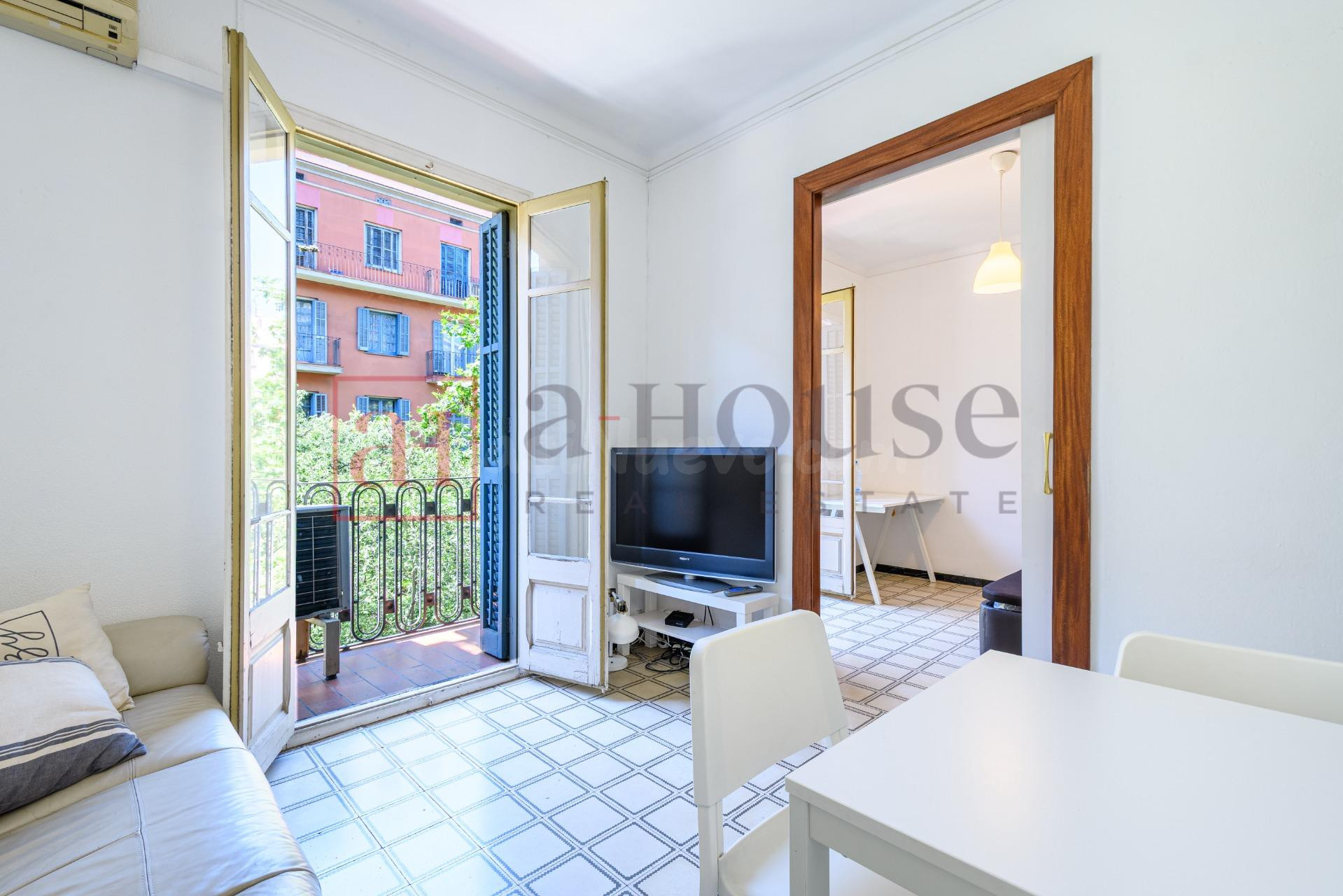 PISO CON DOBLE ORIENTACIÓN Y BALCÓN EN LA NOVA ESQUERRA DE L'EIXAMPLE