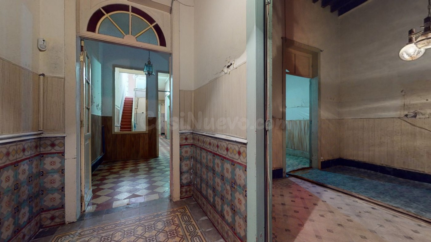 Edificio 160m² en venta - Mesa y López