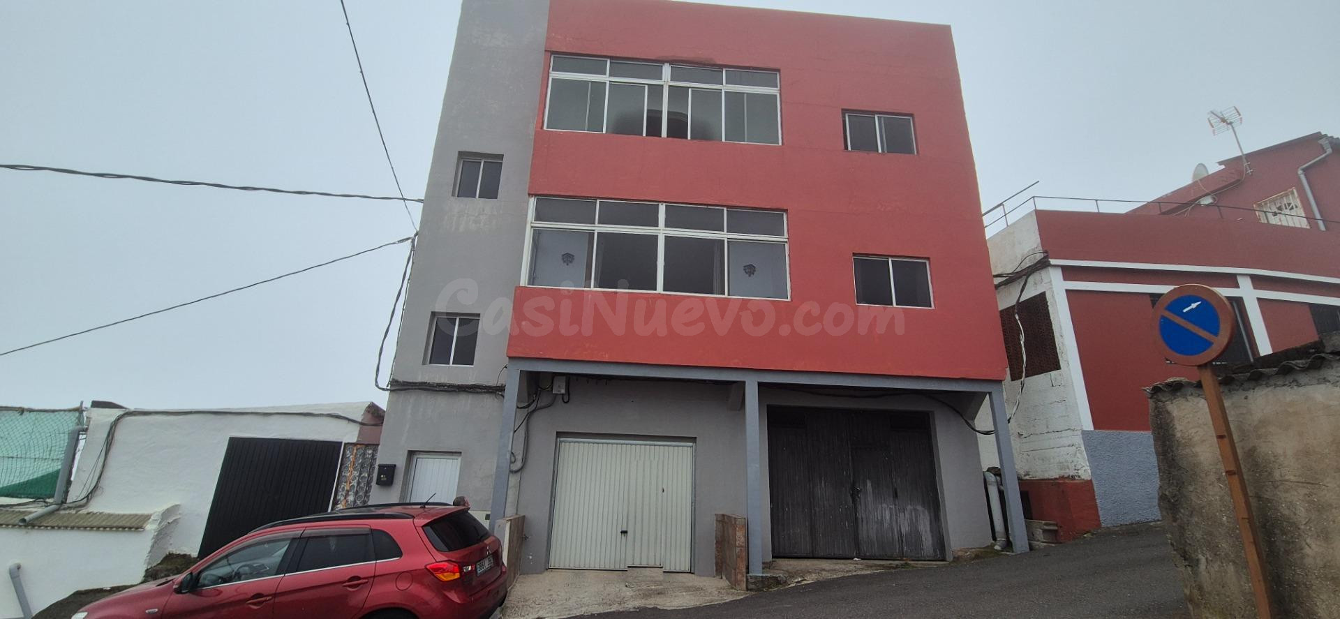 ATENCION INVERSORES: Edificio completo en La Lechuza - 3 viviendas alquiladas - Rentabilidad 6,4%