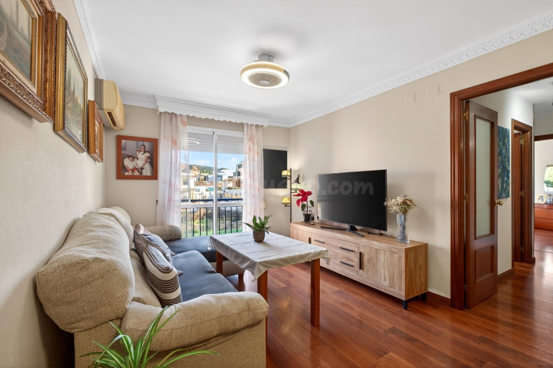 ✨ Exclusivo Piso de 3 Dormitorios con Parking y Piscina en Zona Fuente de Colores