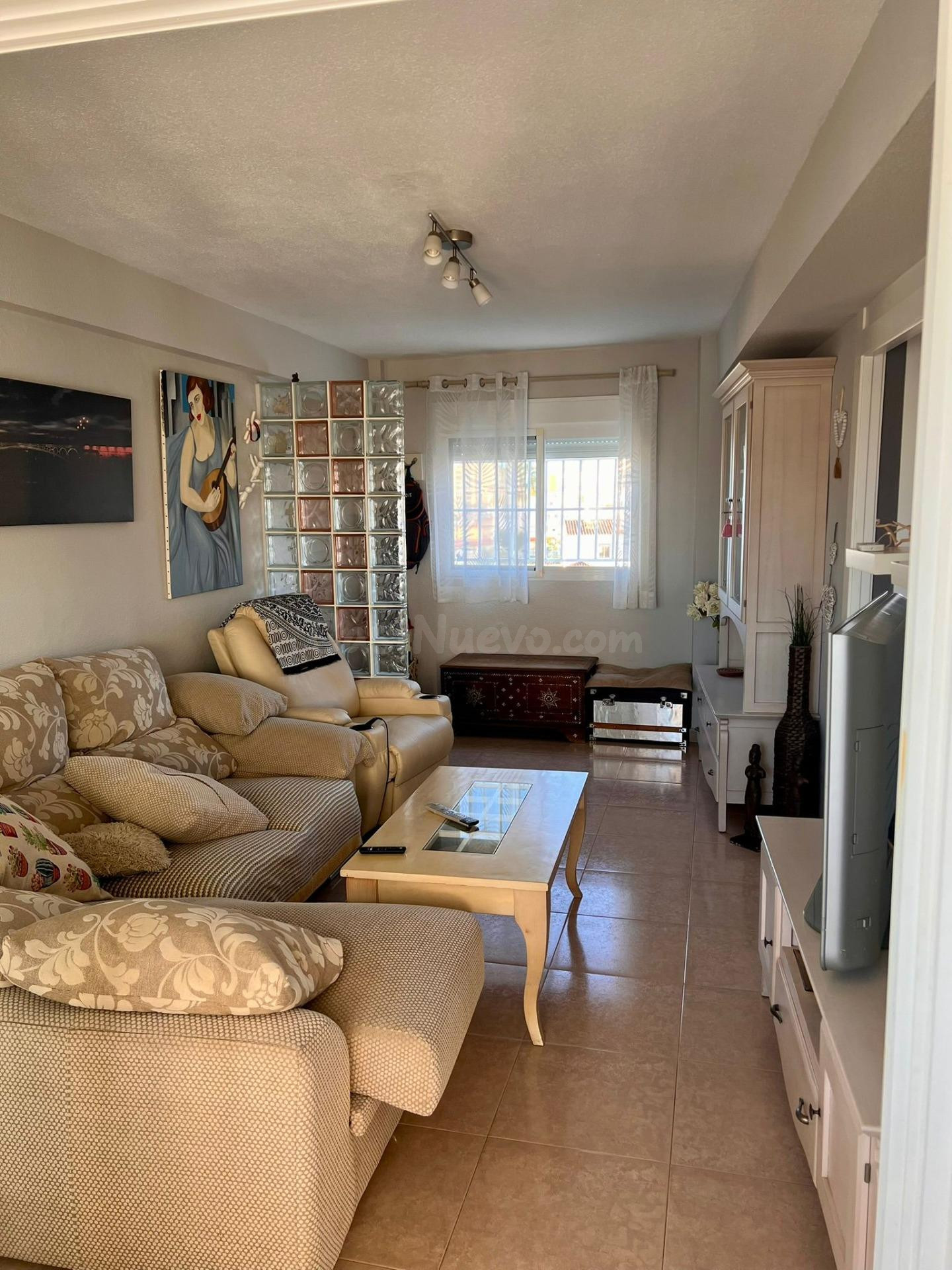 Encantador Piso en El Bajondillo, Torremolinos - ¡Tu Refugio Cerca del Mar!