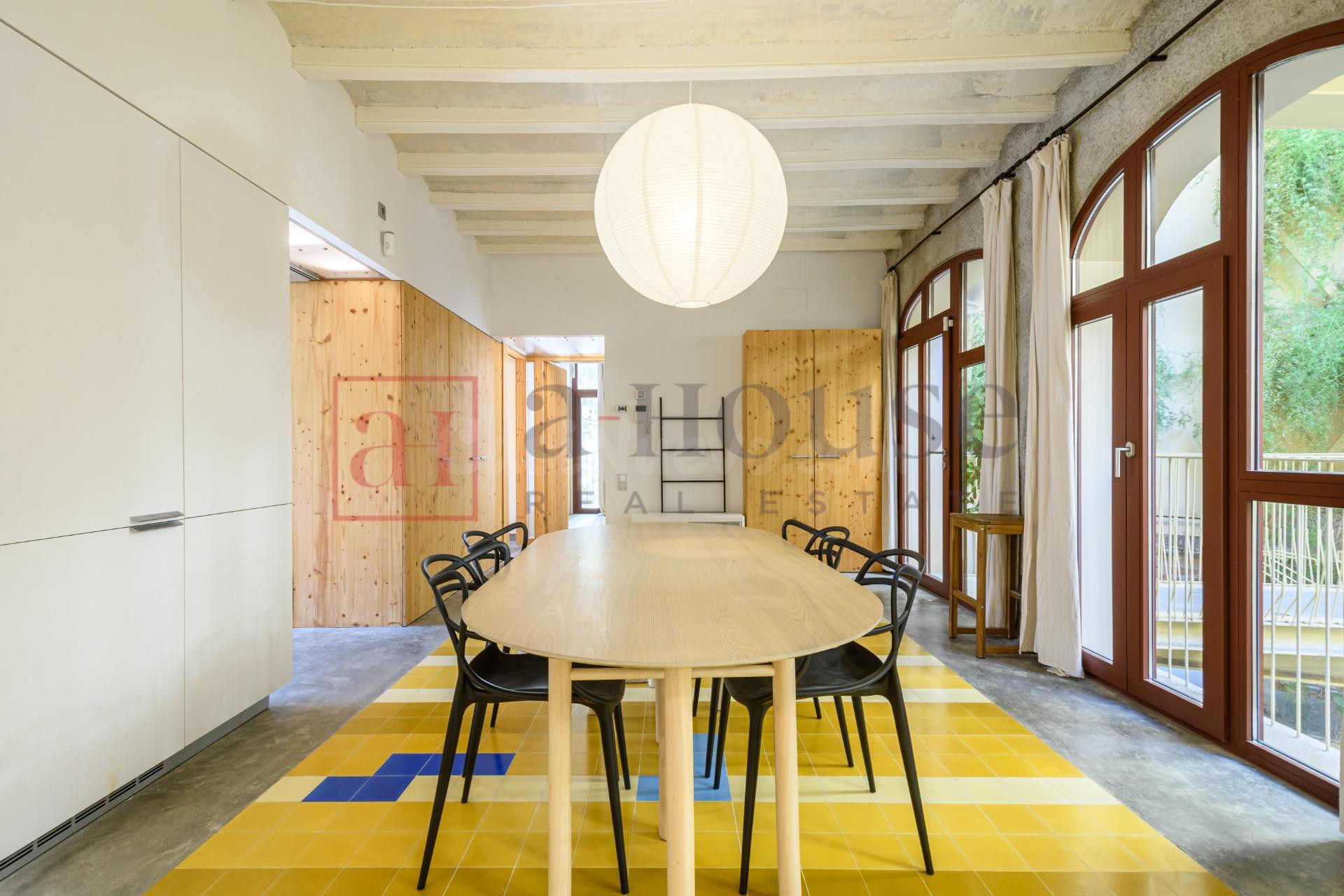 PISO DE OBRA NUEVA CON PISCINA COMUNITARIA, TODO EXTERIOR EN SANT ANTONI