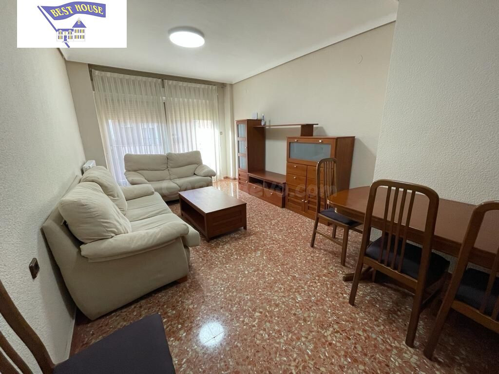 BEST HOUSE ALQUILA PISO PARA ESTUDIANTES MUY CERCA DEL PARQUE