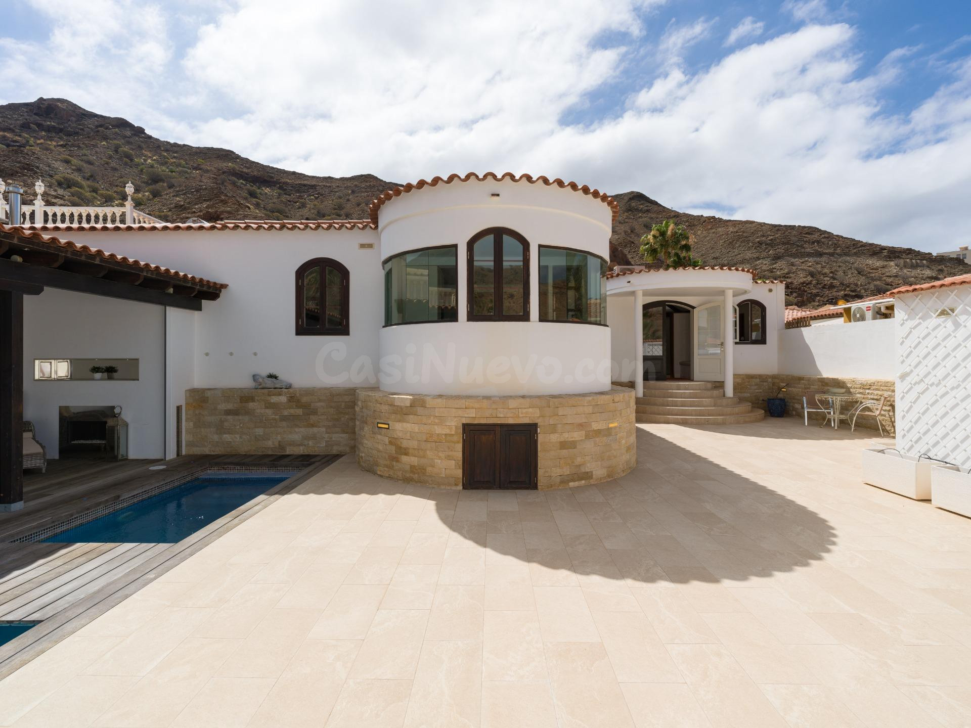 EXCLUSIVO CHALET INDEPENDIENTE CON PISCINA CLIMATIZADA EN TAURO, MOGÁN