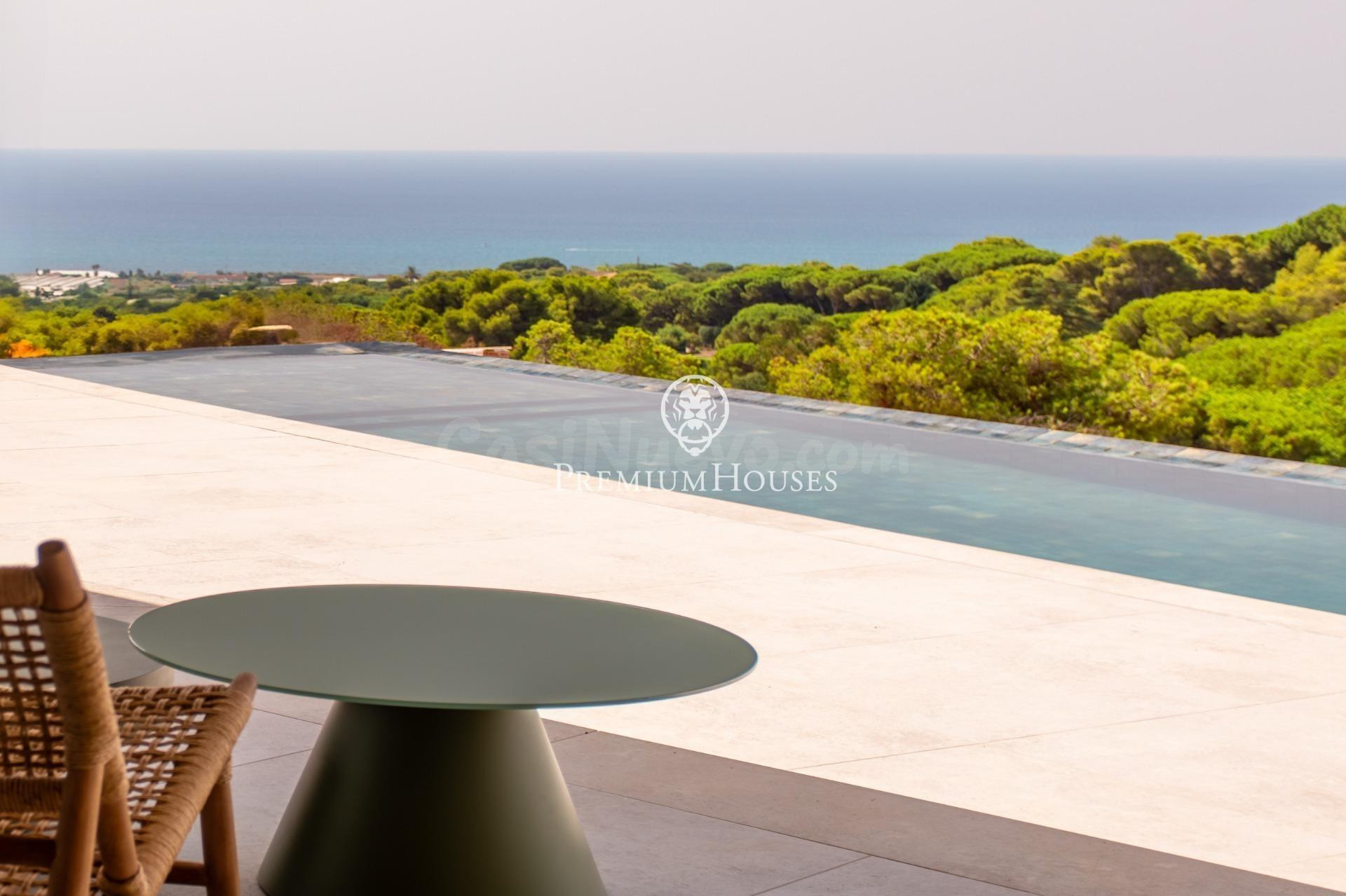 Exclusivas casas de obra nueva con vistas frontales al mar