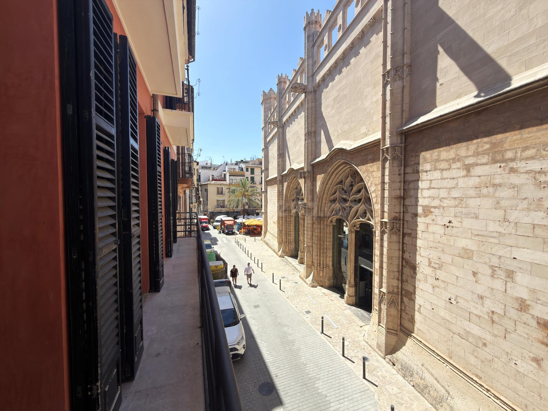 Amplio Apartamento en el Centro de Palma - Ideal para Tu Nuevo Hogar