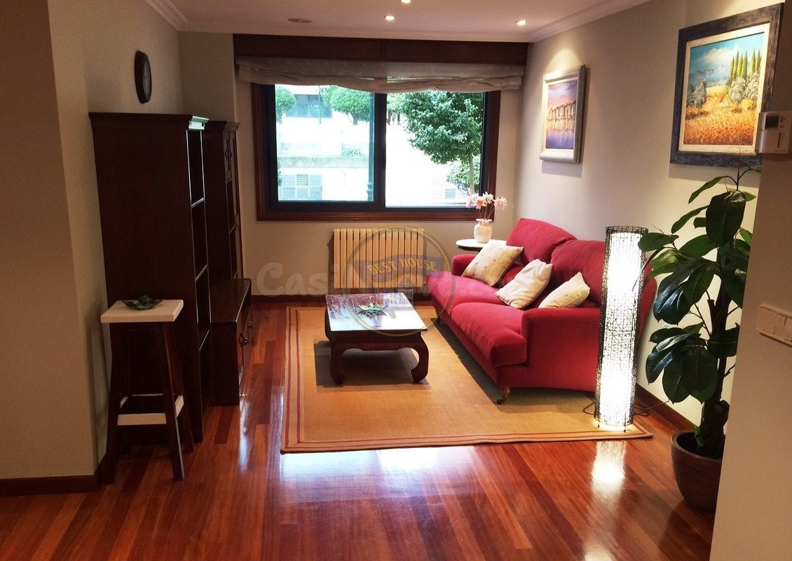 APARTAMENTO DE DOS habitaciones, GARAJE Y TRASTERO, EN HISPANIDAD