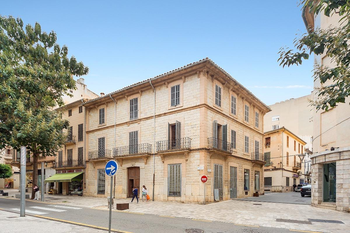 EDIFICIO SEÑORIAL EN VENTA EN EL CENTRO DE INCA