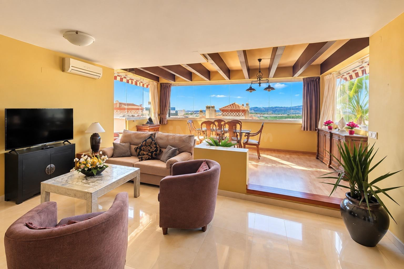 Ático con espectacular terraza de 130 m2 y 2 plazas de garaje en Baviera Golf