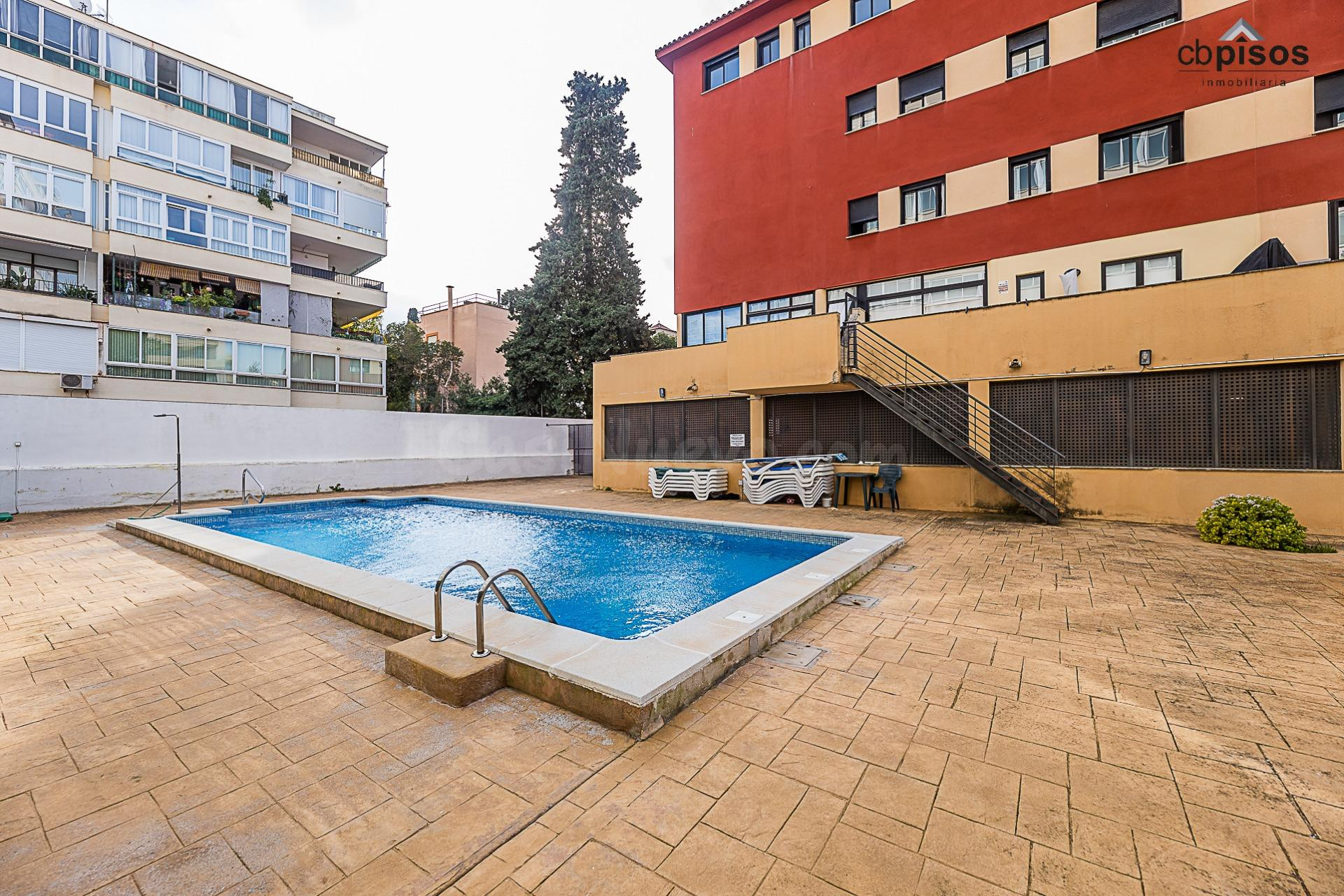 SE VENDE PLANTA BAJA EXCLUSIVA EN SON ARMADAMS CON DOS AMPLIAS TERRAZAS PRIVADAS