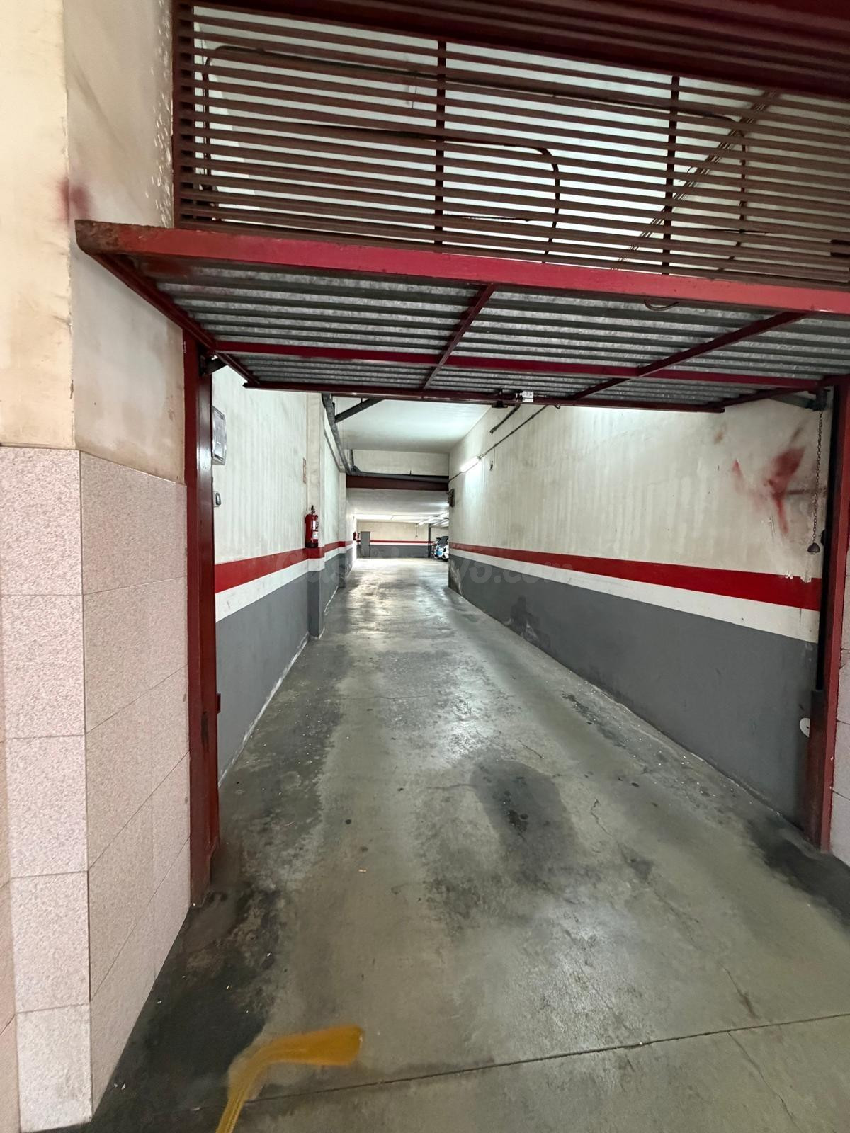 PLAZA DE PARKING EN VENTA EN BARRIO CENTRO DE CORNELLA DE LLOBREGAT