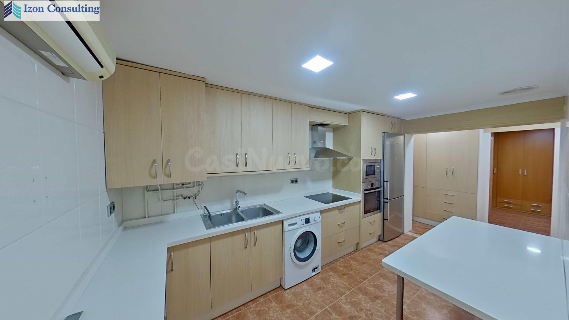 Piso Reformado en el Ensanche-Franciscanos, Albacete - ¡Listo para Entrar a Vivir por solo 149.000€!