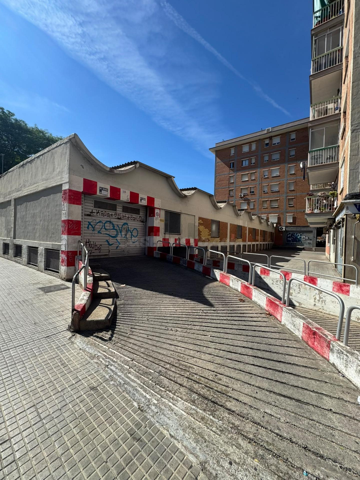 PLAZA DE PARKING PRIVADA SIN CONCESION EN BARRIO GAVARRA DE CORNELLA DE LLOBREGAT