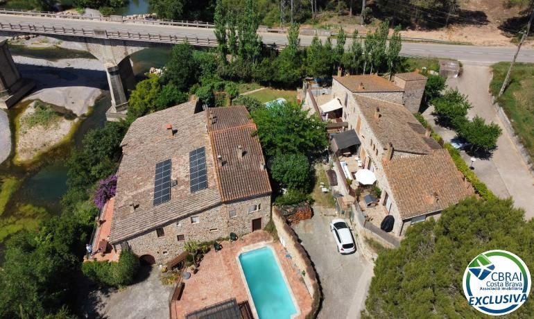 Producto exclusivo en venta: encantadora casa de pescador con 4 dormitorios, mezzanine y amarre privado