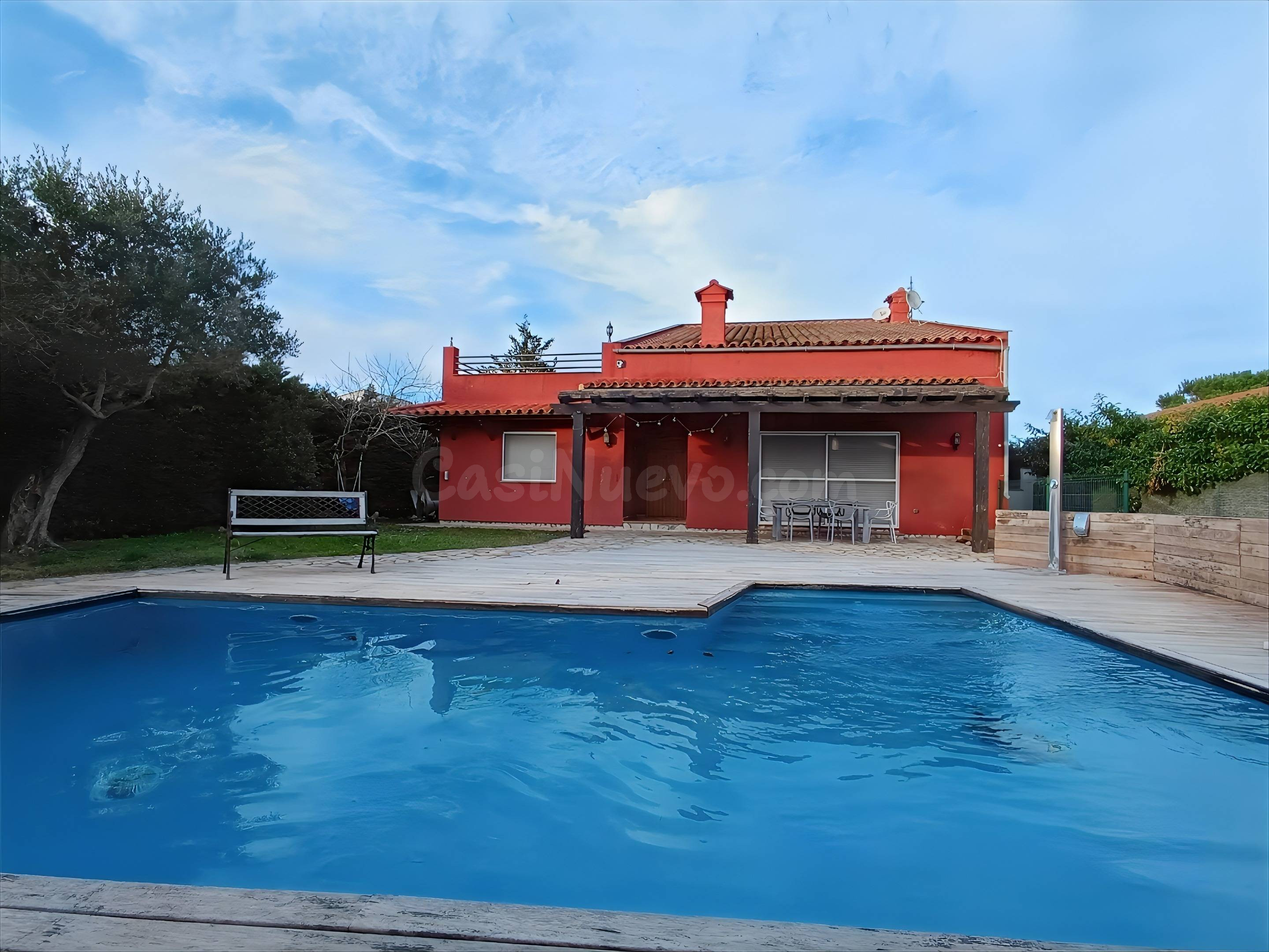 Casa Chalet con Jardín, Piscina y Ascensor en Entorno Exclusivo  Torroella de Fluvià / Vilacolum