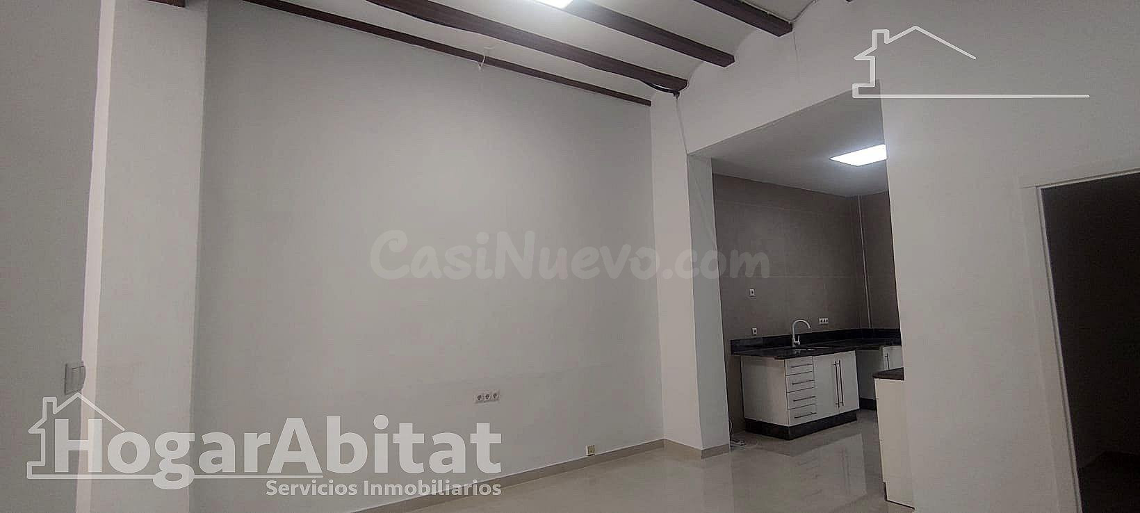 ¡CENTRO DE ALGEMESI! ! BAJO REFORMADO A ESTRENAR, AMPLIO Y LUMINOSO CON PATIO