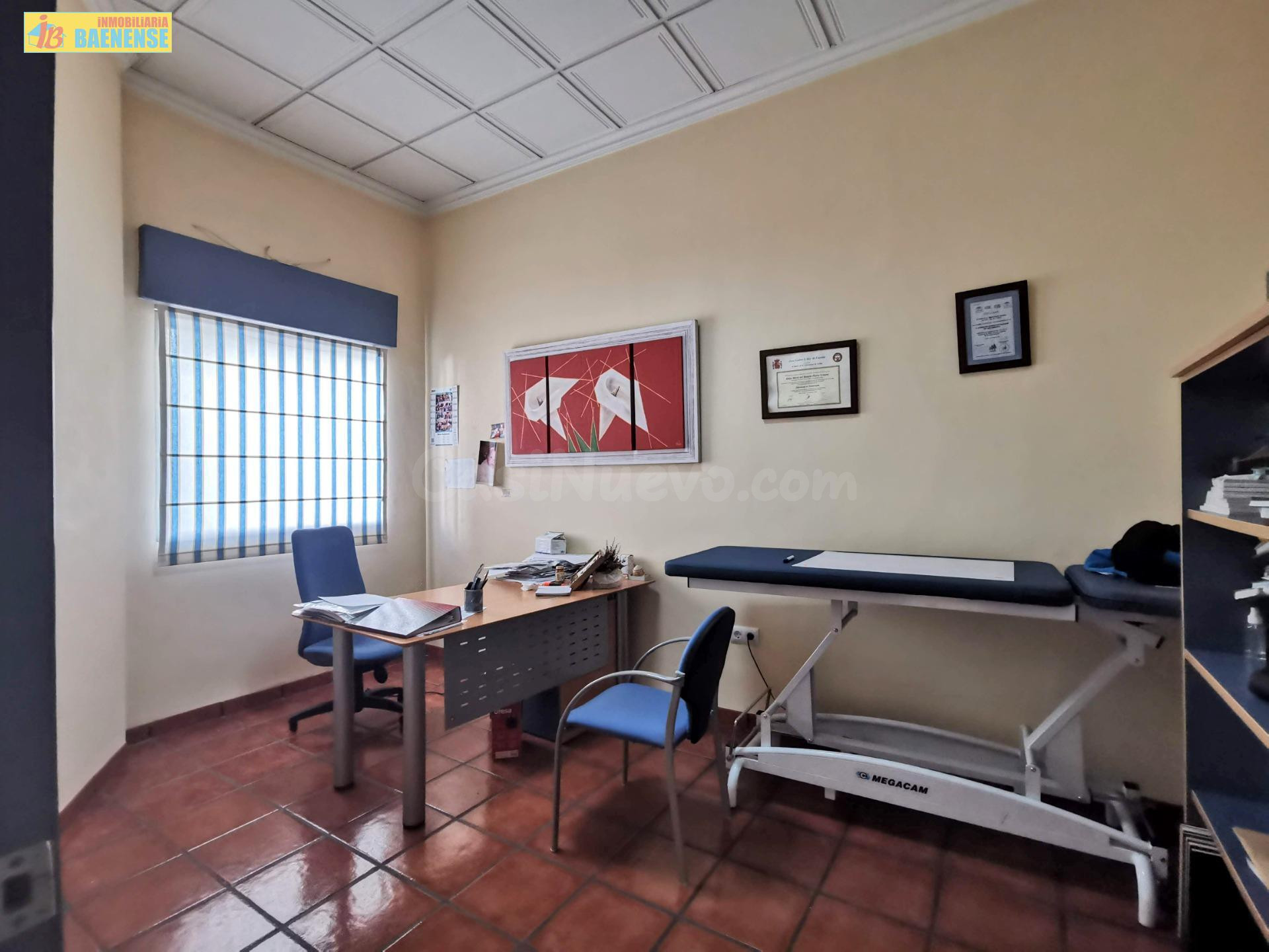 Local comercial alquiler Baena Córdoba 98 m² adaptado
