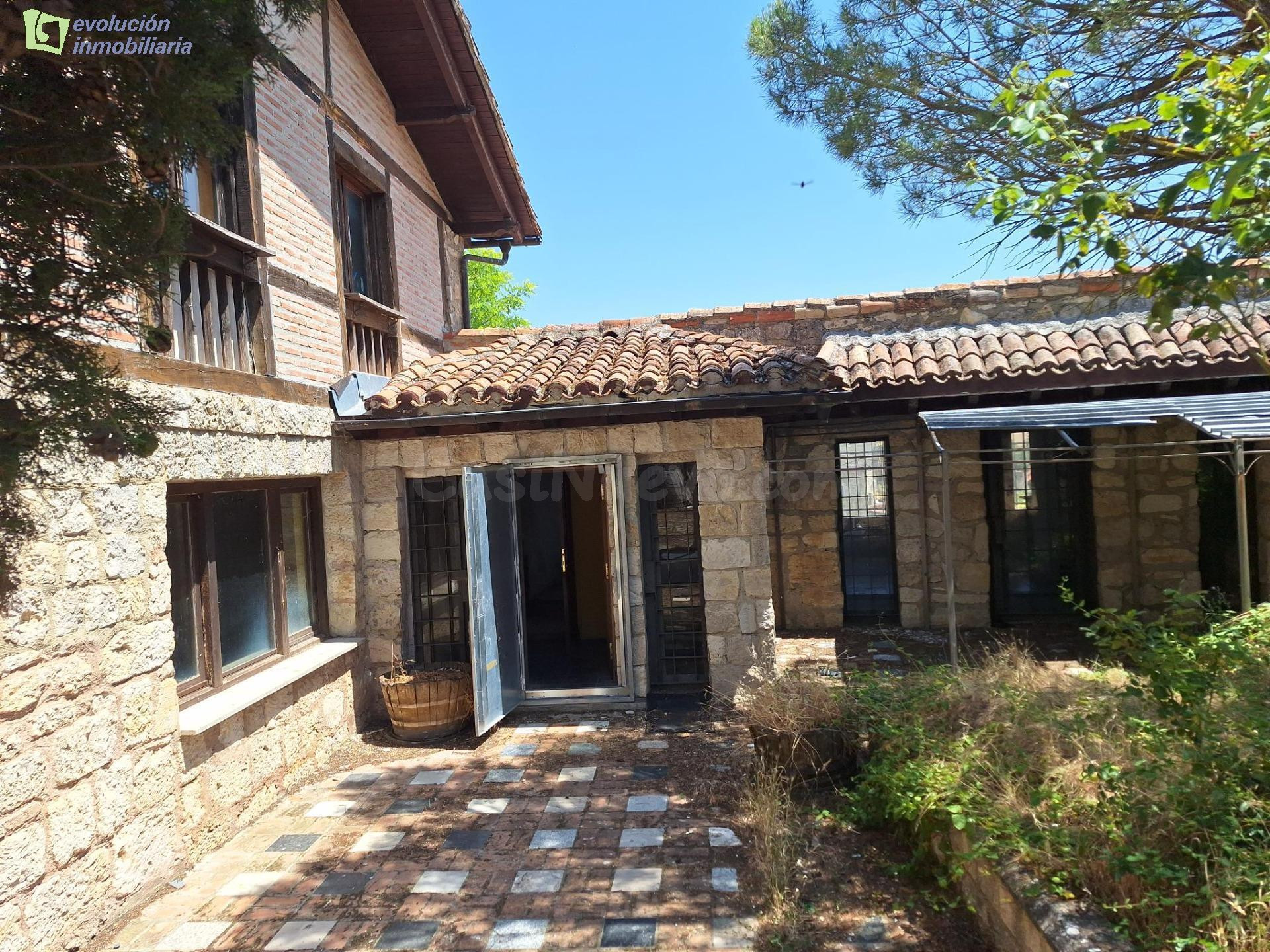 GRAN OPORTUNIDAD! AMPLIA CASA  EN MANSILLA DE BURGOS