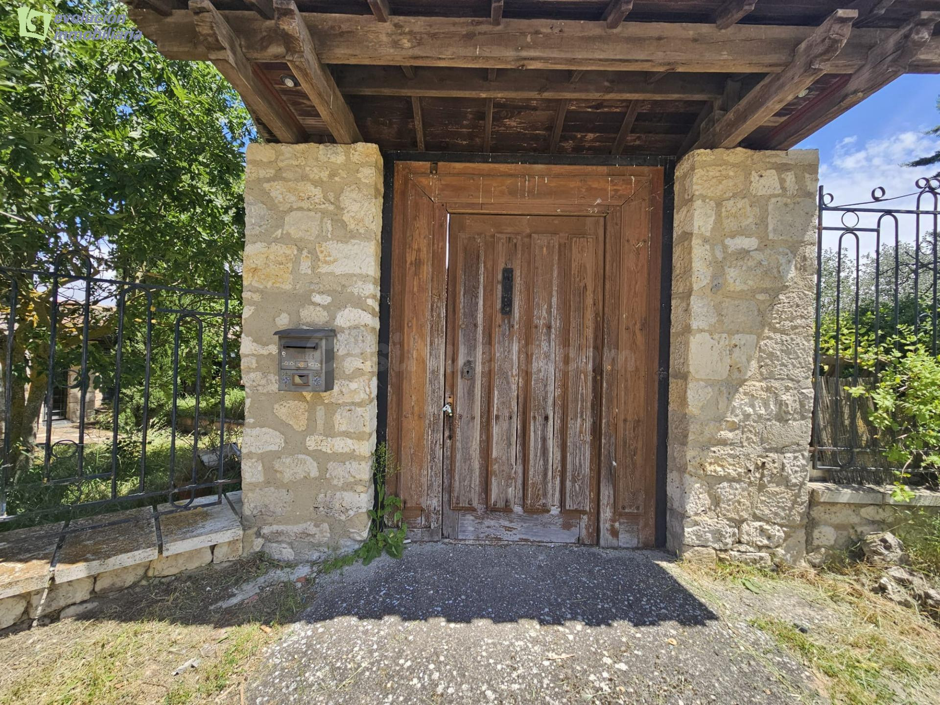 GRAN OPORTUNIDAD! AMPLIA CASA  EN MANSILLA DE BURGOS - foto 5