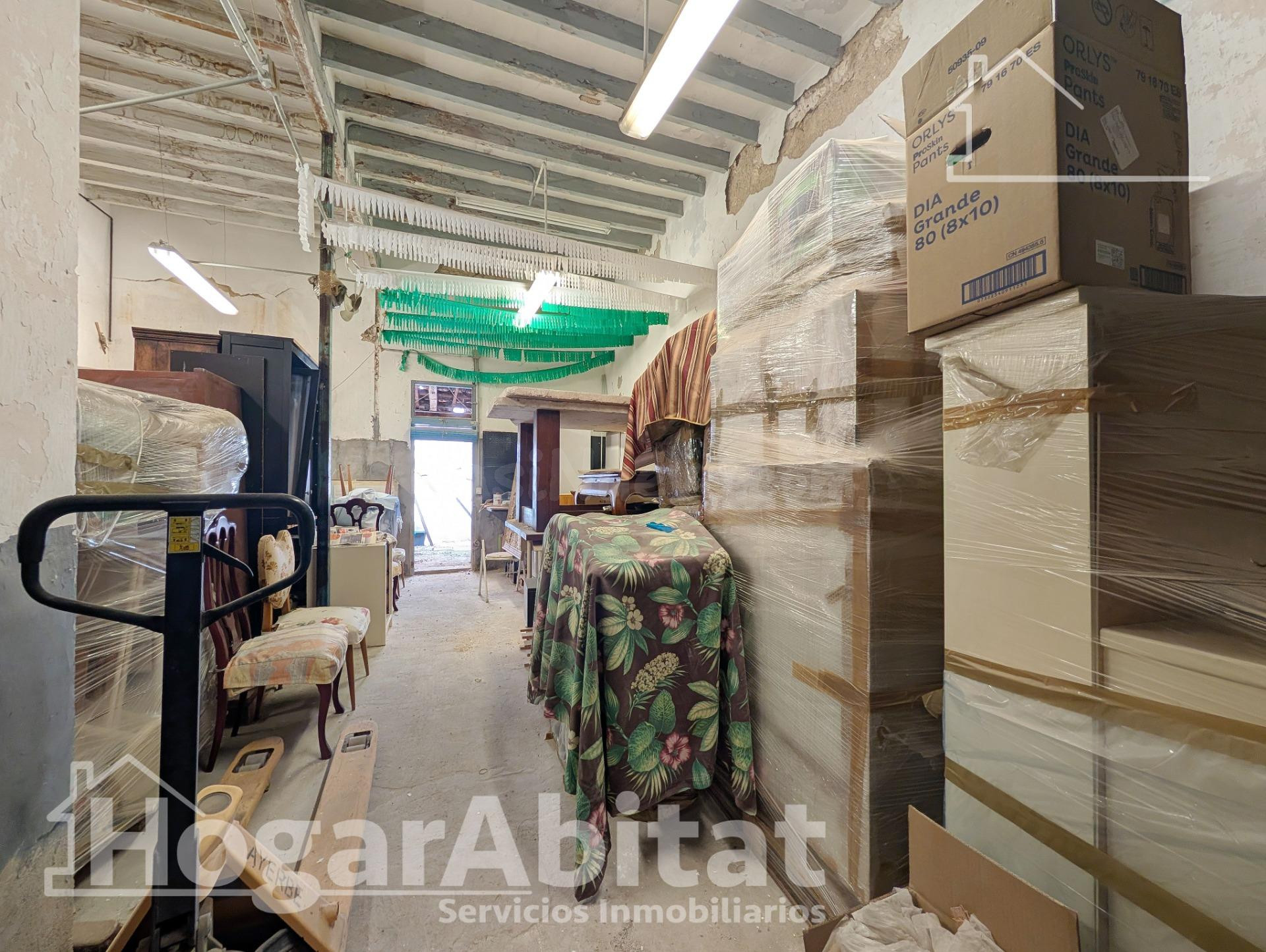 ¡HAZLA A TU GUSTO! CASA ACOGEDORA Y ECONÓMICA CON TERRAZA PARA REFORMAR, CERCA DEL MAR