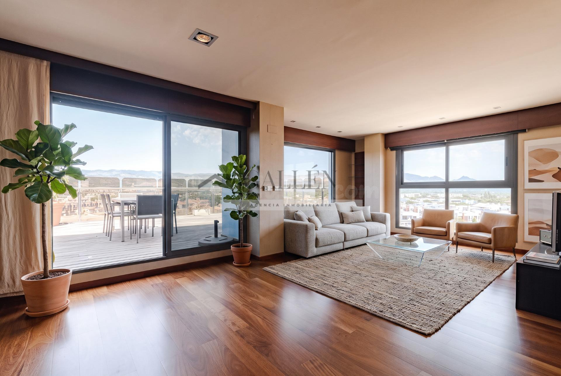 Espectacular Ático Dúplex con Terraza con Vistas al Desierto de Las Palmas y al Mar