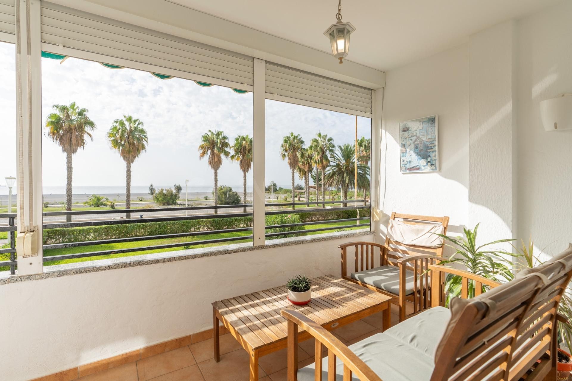 PRIMERA LÍNEA DE PLAYA | Terraza panorámica con vistas al mar