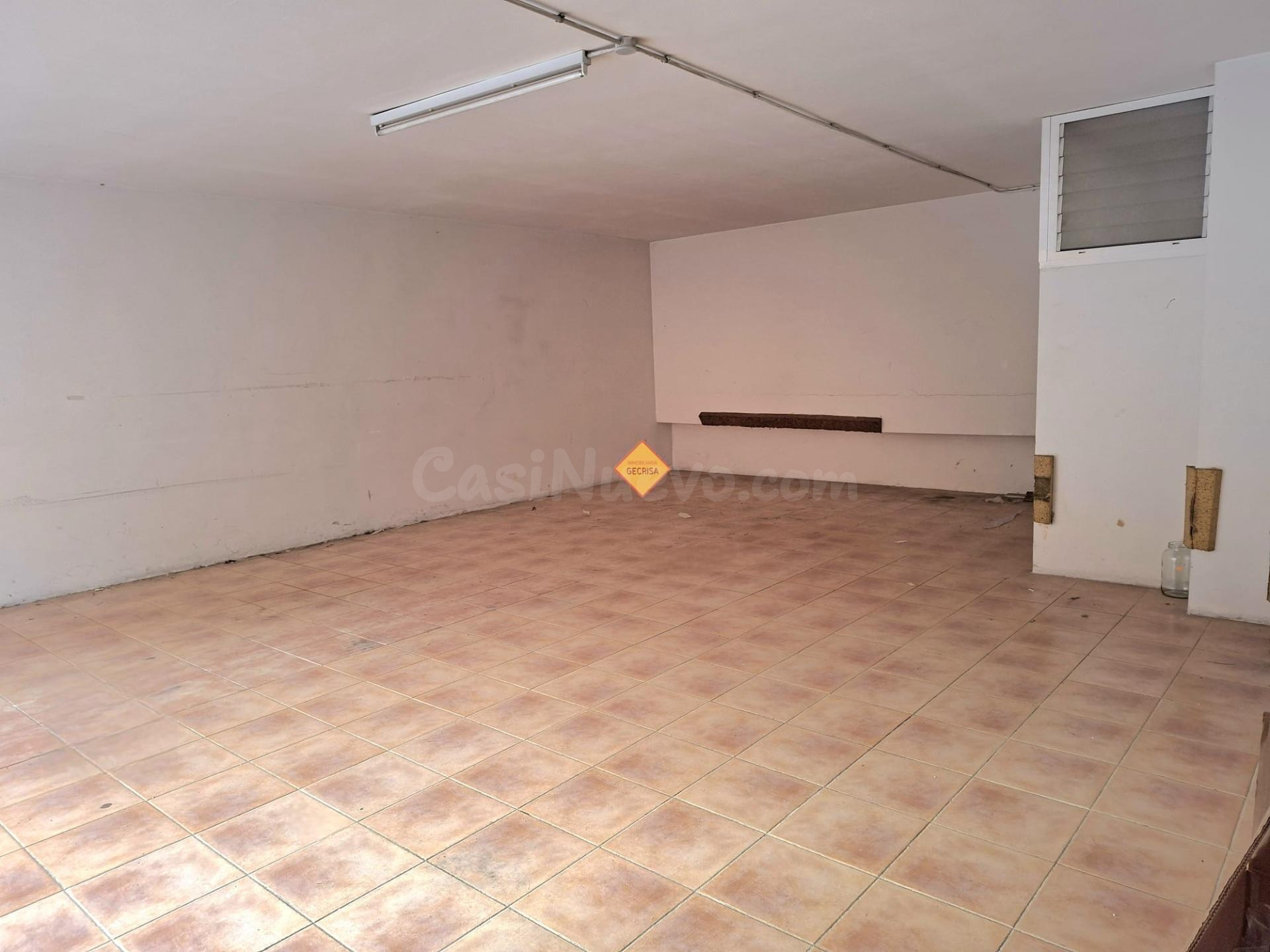 Local Comercial en Venta en Burjassot !!!!!!!! - Oportunidad Única- con Vado