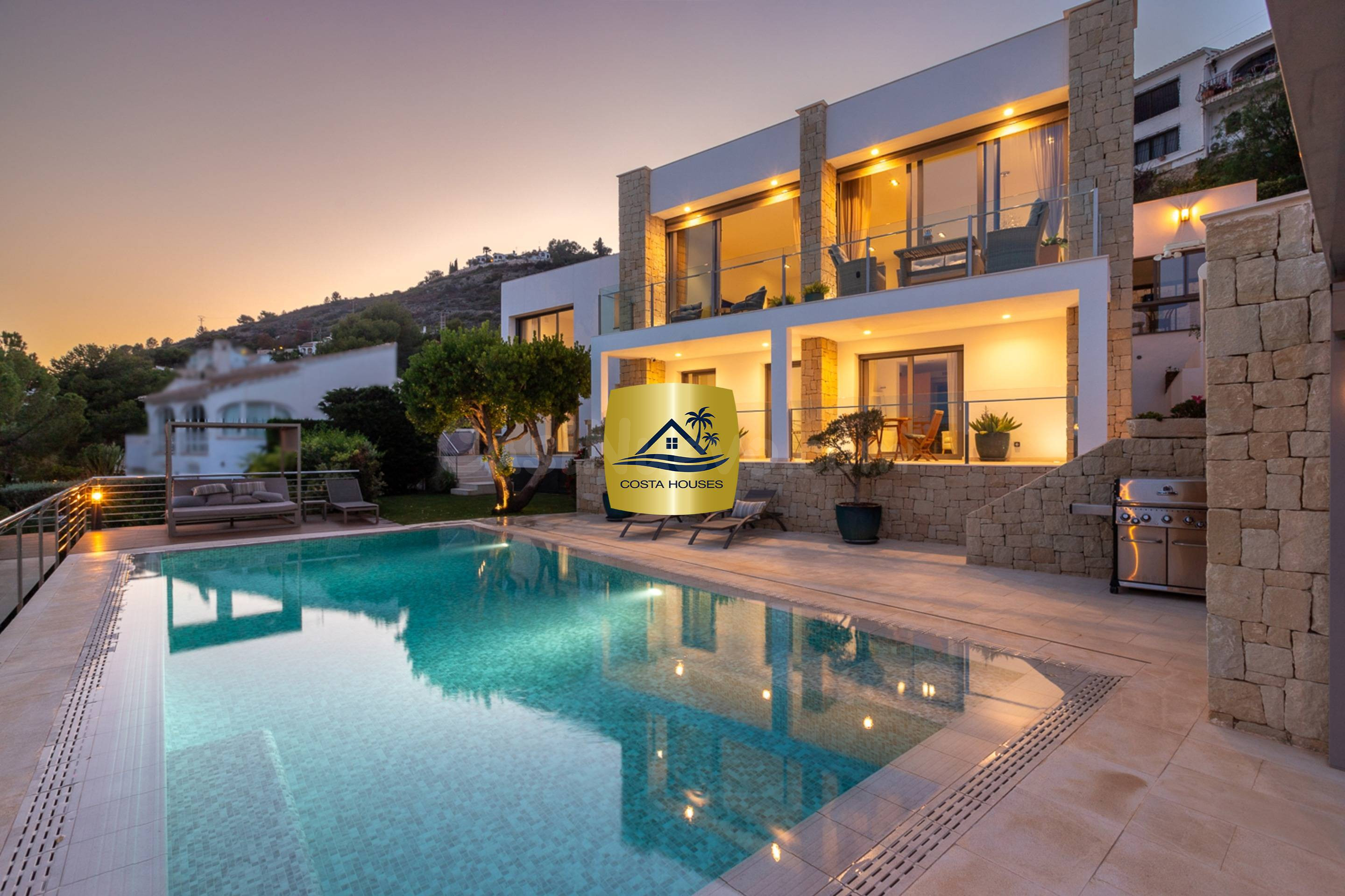 COSTA HOUSES Luxury Villas S.L ® presenta Villa Puchol - Elegancia y Vistas Panorámicas Mar en Jávea