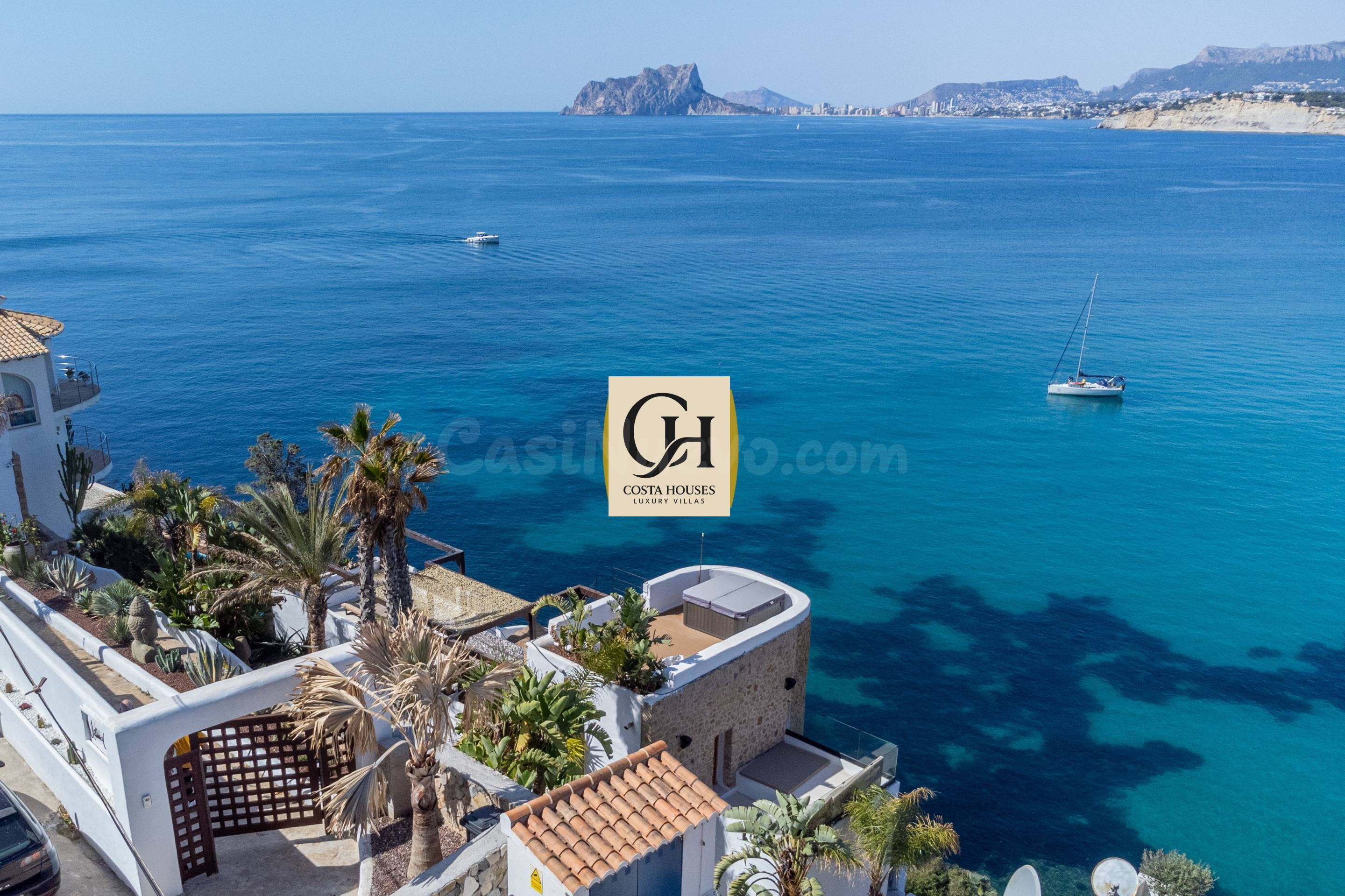 Venta IBIZA VILLA DE LUJO PRIMERA LINEA EN MORAIRA, Alicante | ACCESO PRIVADO AL MAR