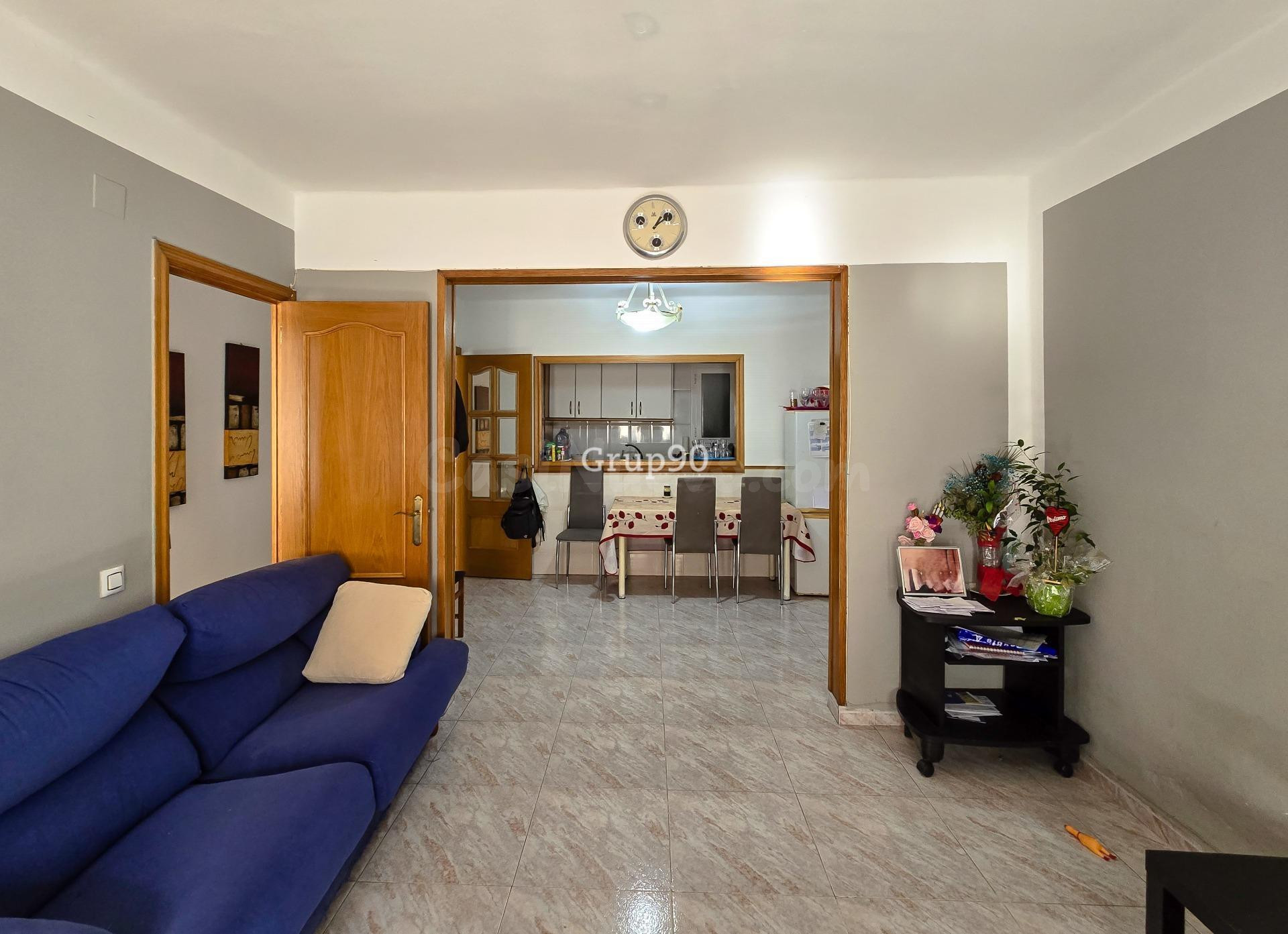 ¡OPORTUNIDAD PARA INVERSORES! PISO DE 2 habitaciones EN ZONA - foto 2