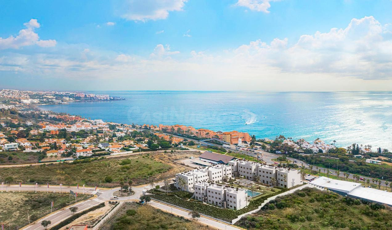 Piso de 2 dormitorios y 2 baños a escasos metros de las mejores playas de Estepona. Obra Nueva