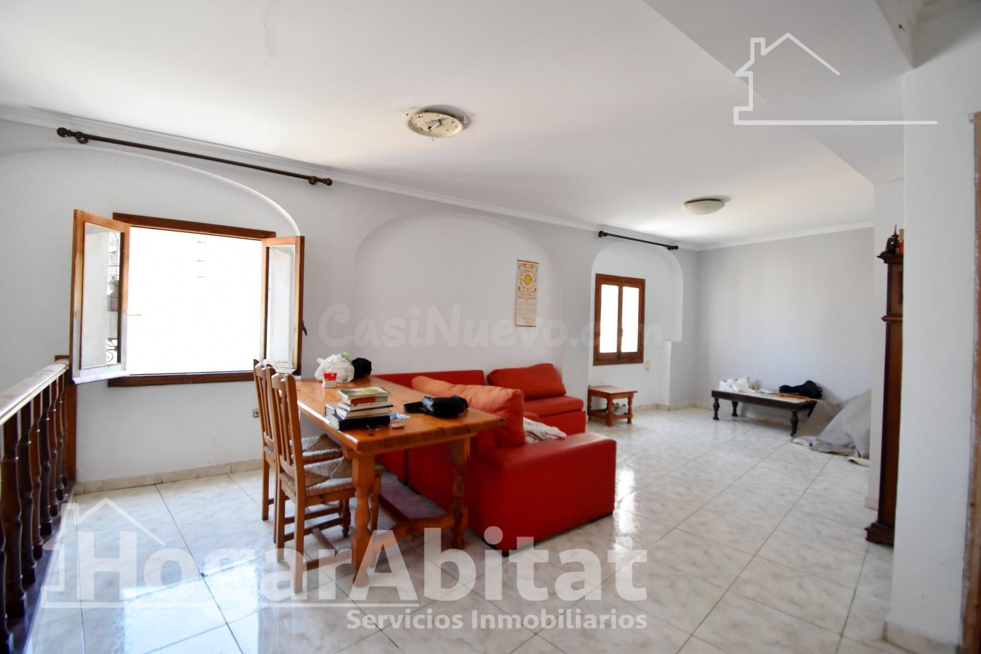 ESPACIOSA CASA CON TERRAZA EN EL HISTÓRICO CASCO ANTIGUO