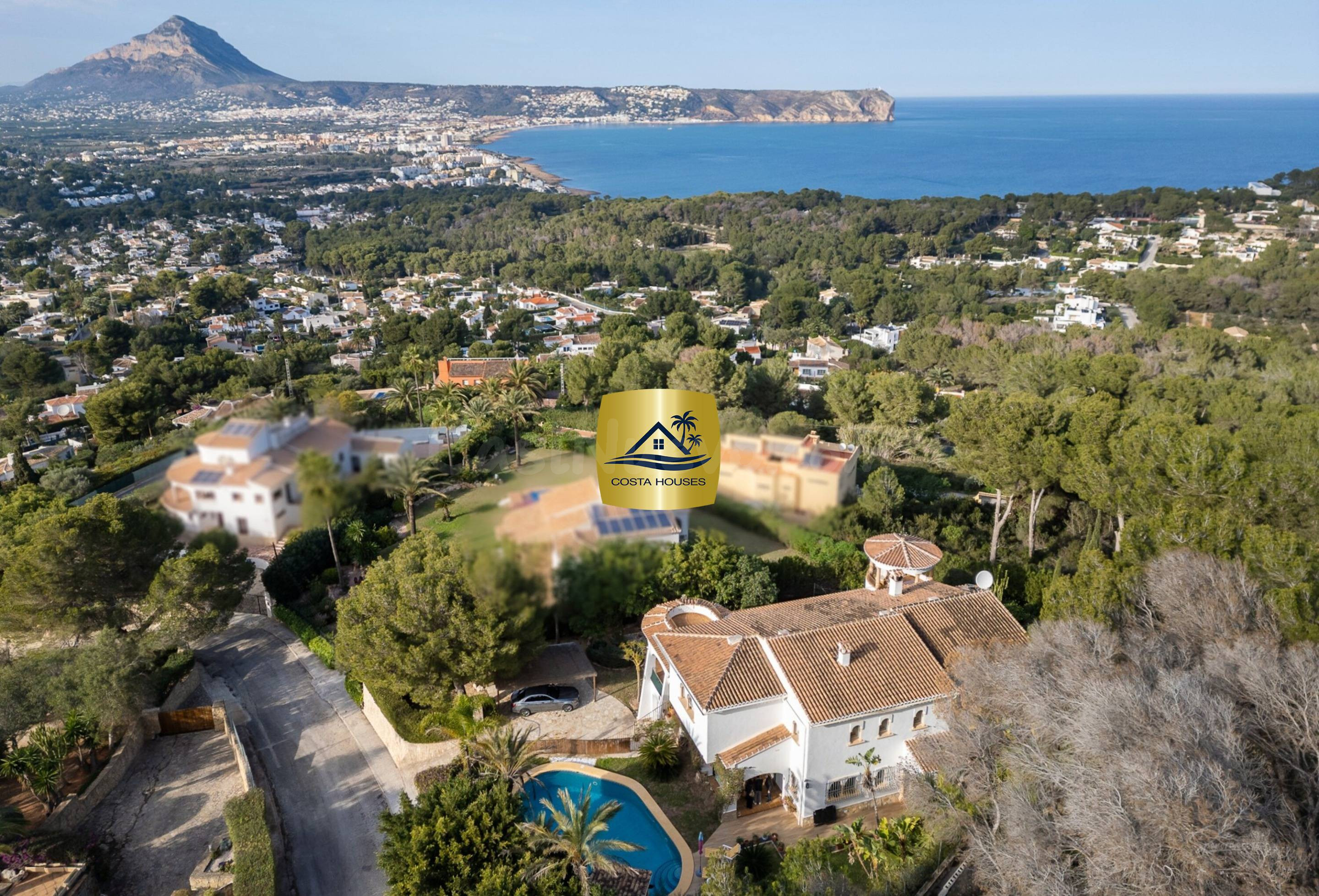 VILLA MEDITERRANEA CON VISTAS PANORAMICAS AL MAR, BAHIA DE JAVEA Y MONTAÑAS - PORTICHOL