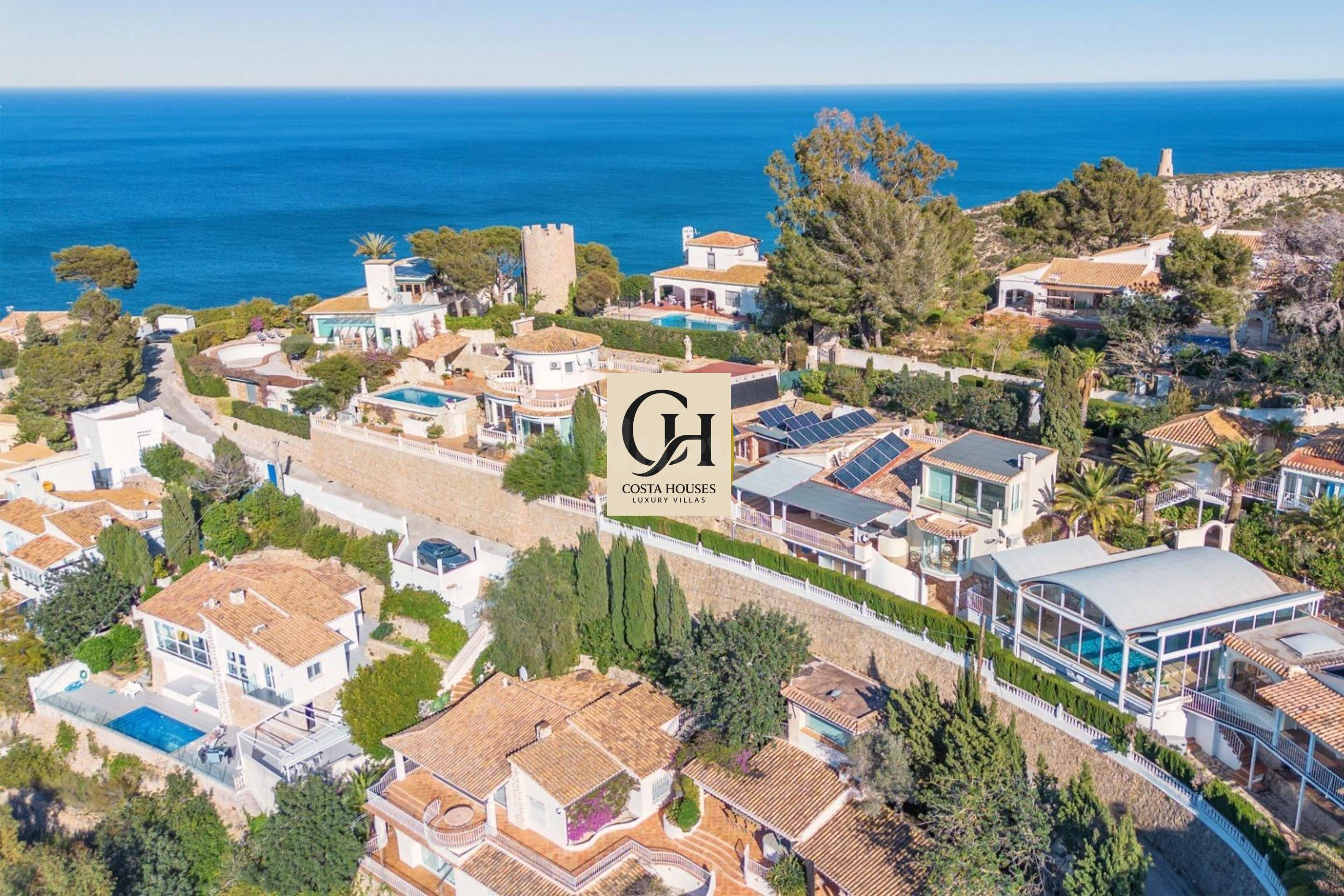 VILLA LLOMA ROTAS · EXCLUSIVA VILLA CON VISTAS AL MAR EN LAS ROTAS, DÉNIA