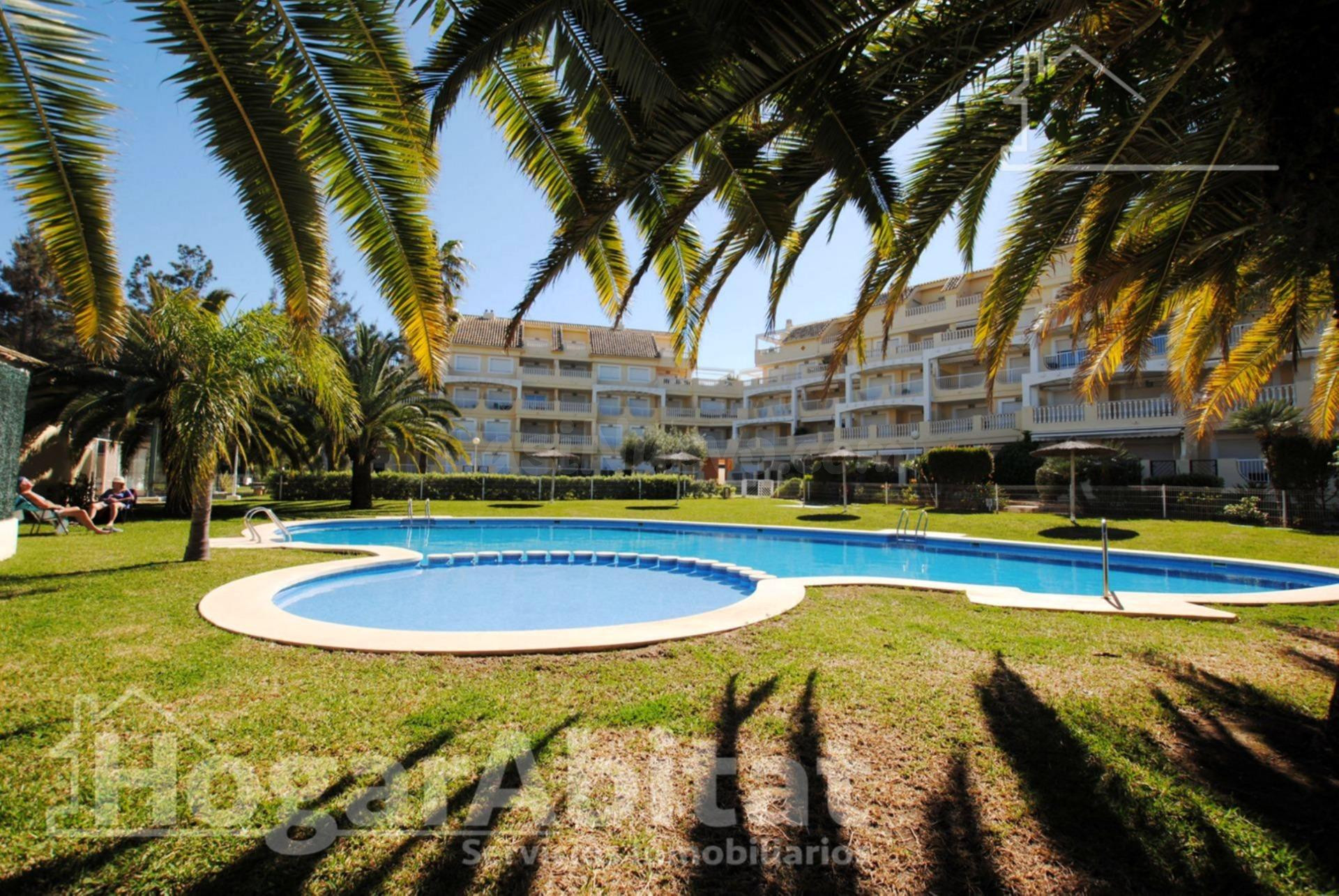 ¡VISTAS FRONTALES AL MAR! LUMINOSO EN RESIDENCIAL CON PISCINA Y TERRAZA