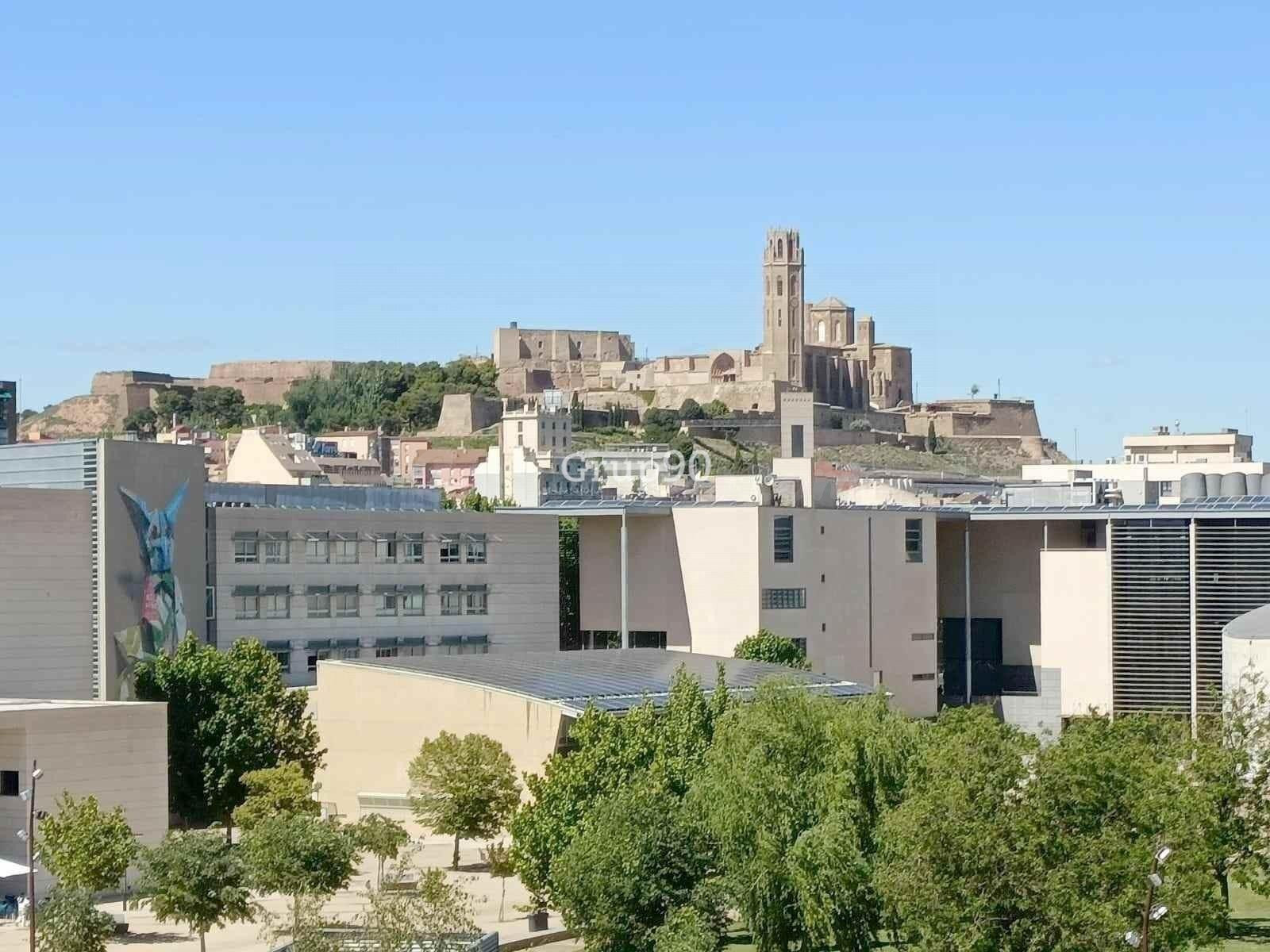 ¡Oportunidad para inversores! Edificio con rentabilidad en venta en Cappont
