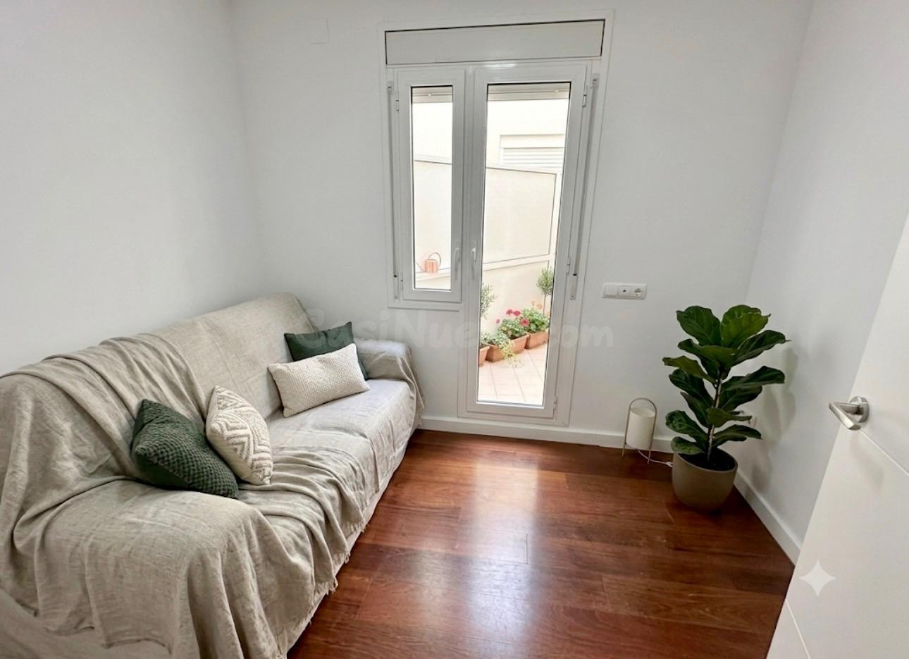 Piso en bajos para entrar a vivir en l'Ampolla a 5 minutos d - foto 2