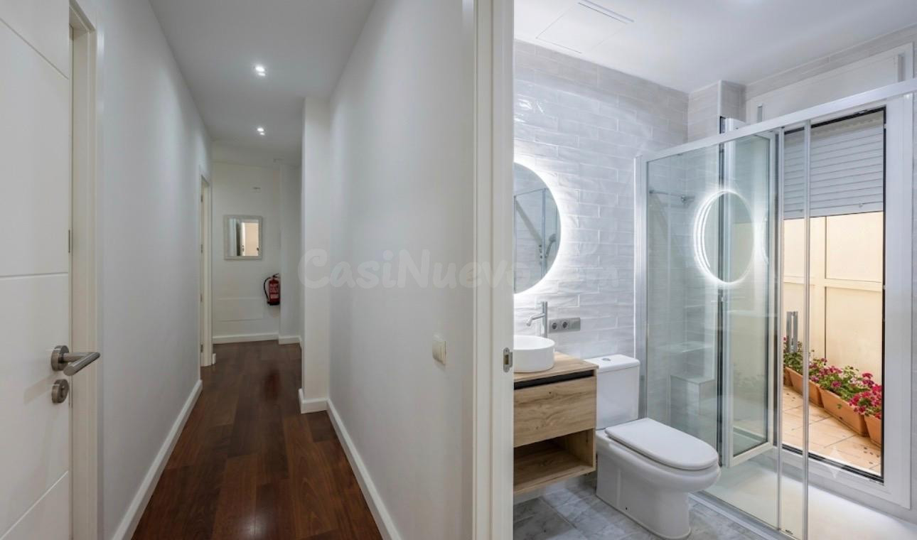 Piso en bajos para entrar a vivir en l'Ampolla a 5 minutos d - foto 3