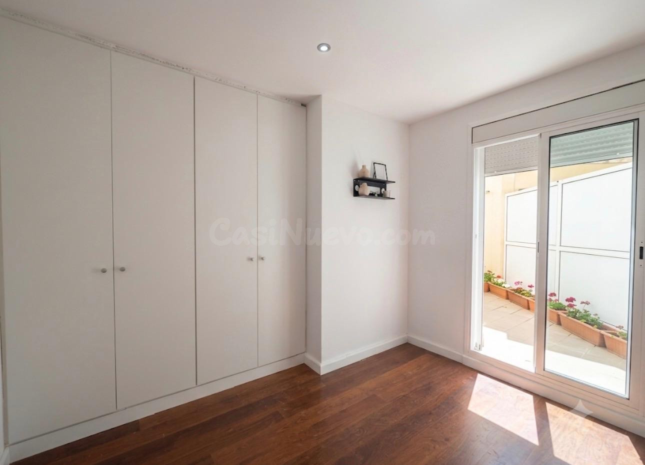 Piso en bajos para entrar a vivir en l'Ampolla a 5 minutos d - foto 4