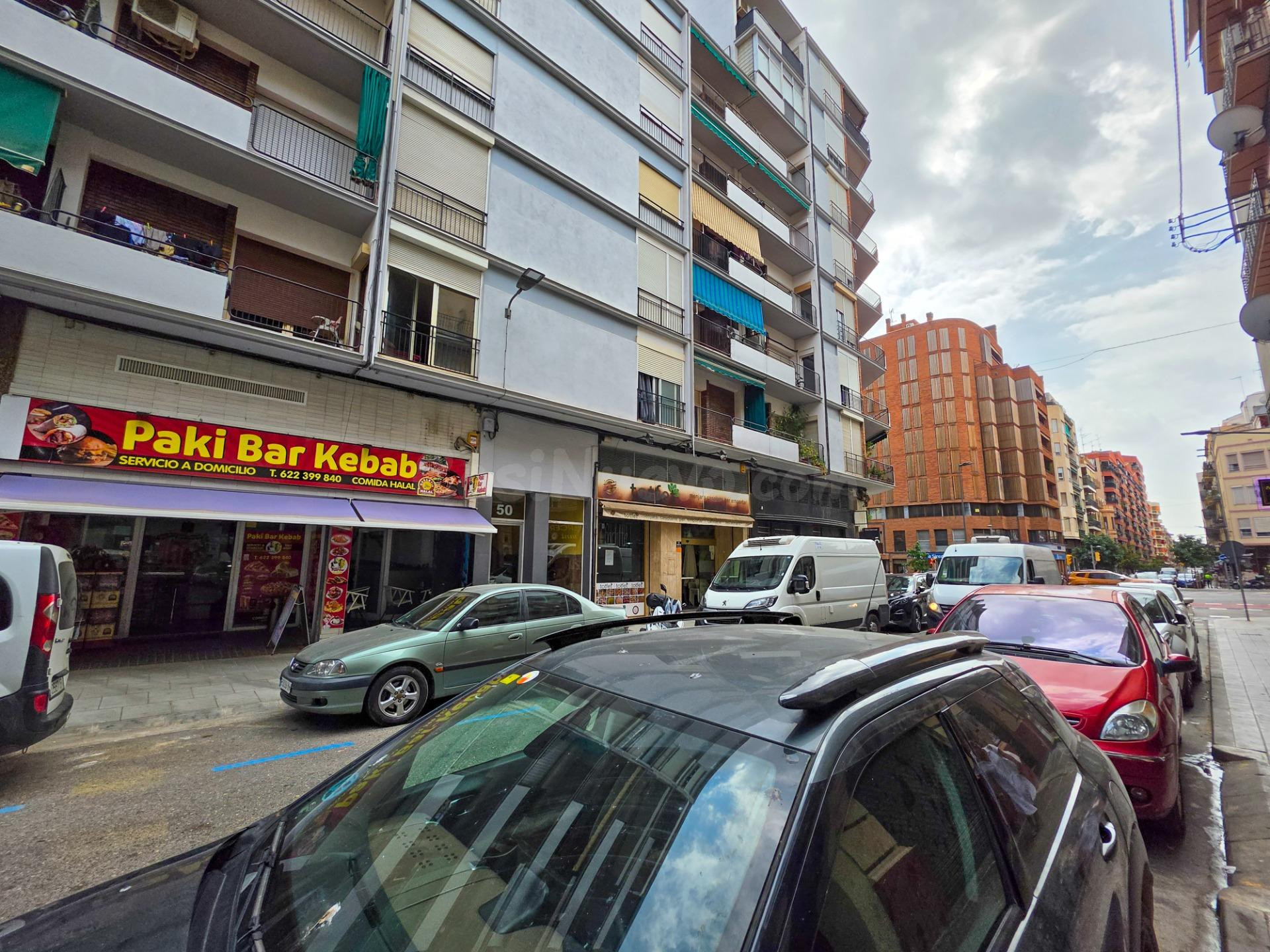 ¡Oportunidad para inversores en Lleida! Local comercial en rentabilidad en Av. Pi i Margall