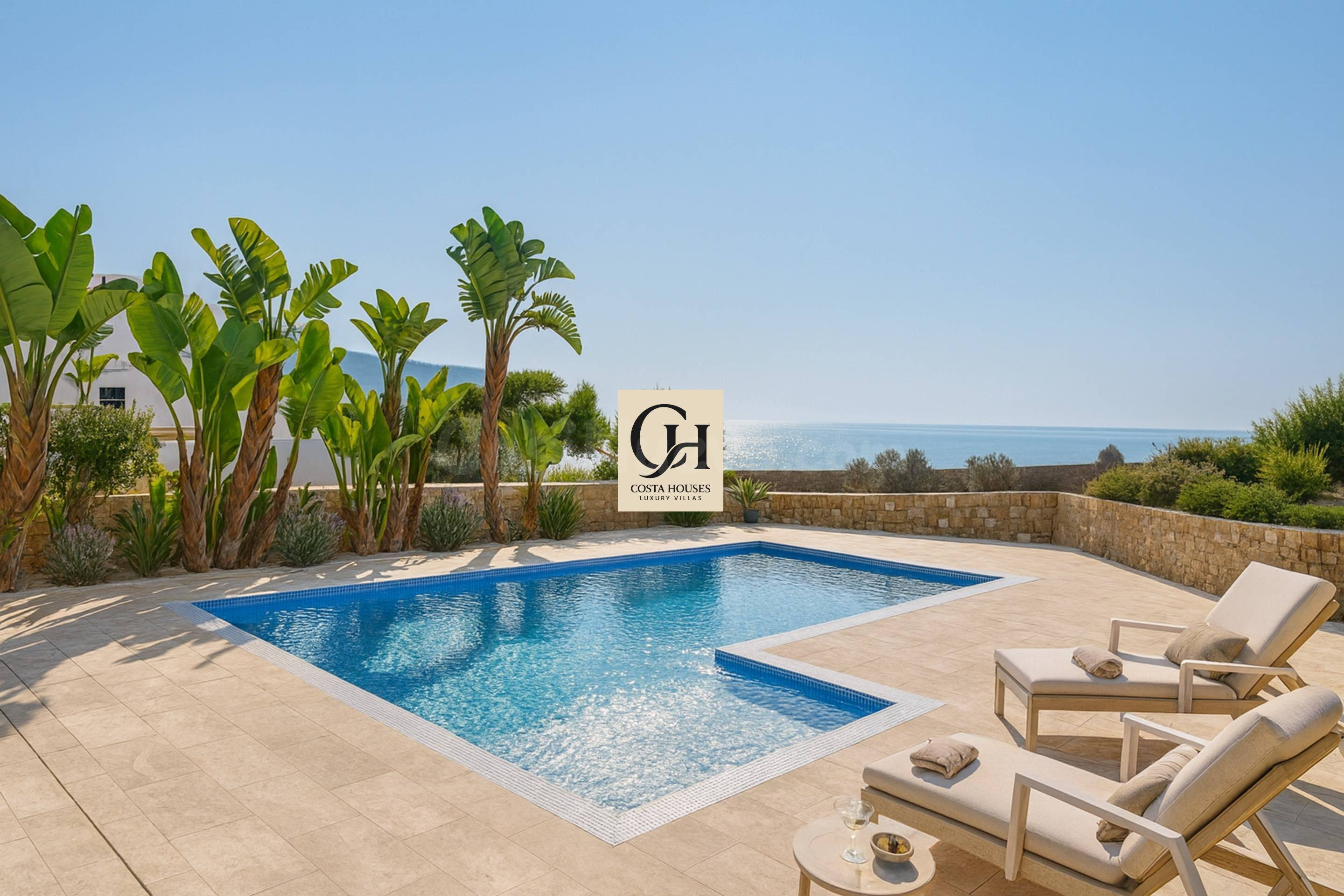 VILLA ANDRAGO · RESIDENCIA DE LUJO FRENTE AL MAR EN ANDRAGO ALGAS, MORAIRA