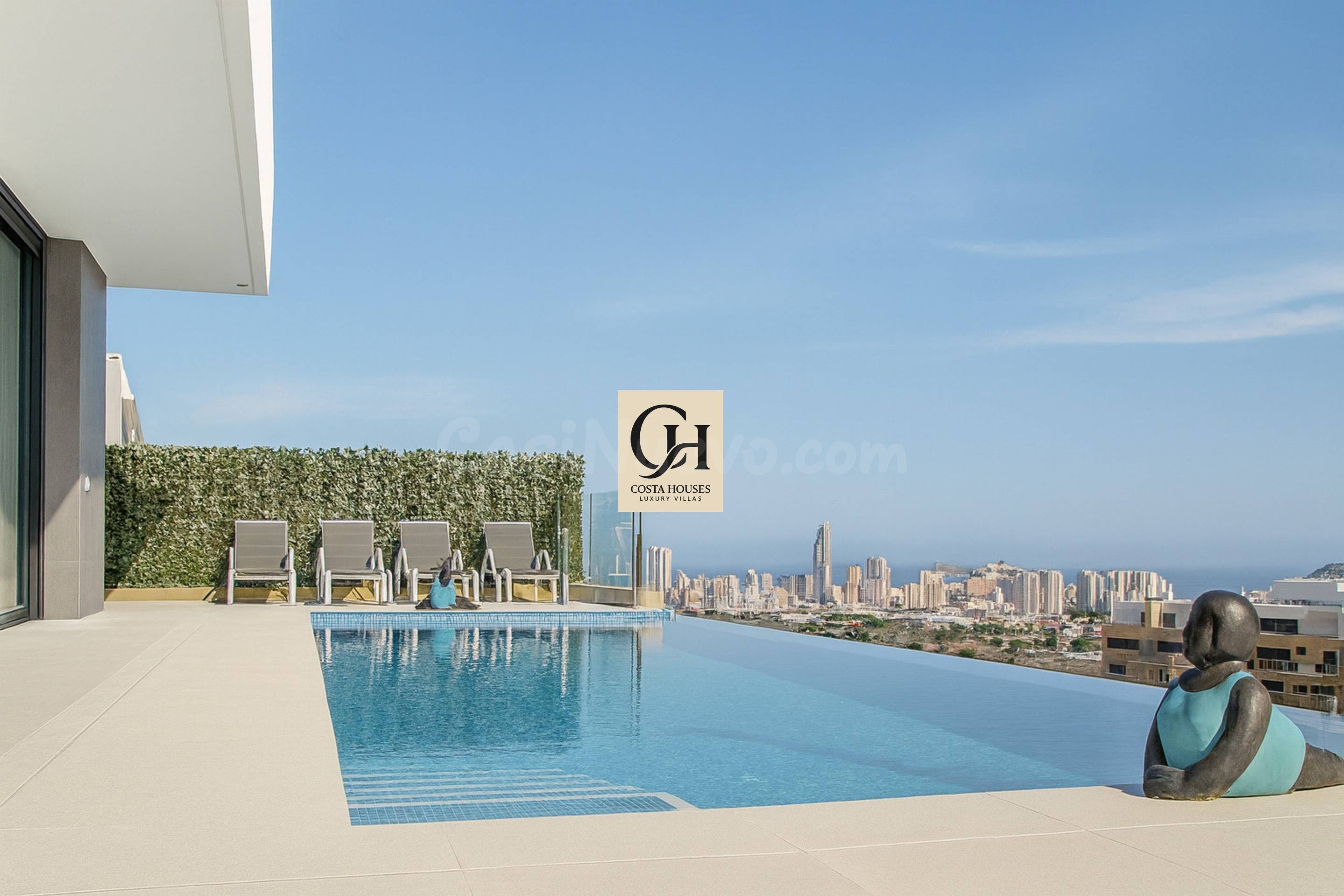VILLA SKYLINE · LUJO MEDITERRANEO EN FINESTRAT CON VISTAS AL MAR Y A BENIDORM