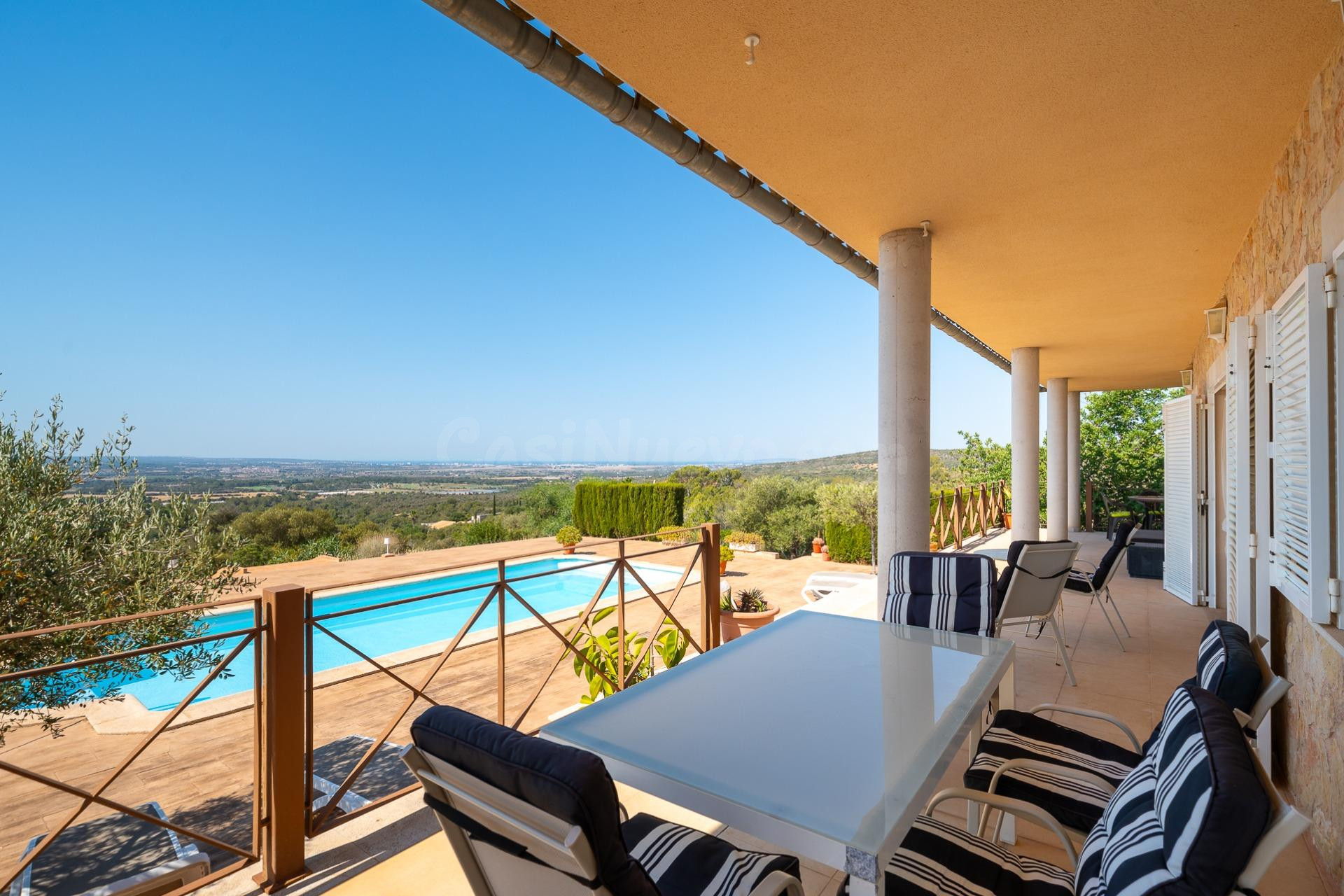 Exclusiva villa con licencia ETV en Puntiró, sobre una parcela de 9.200 m2