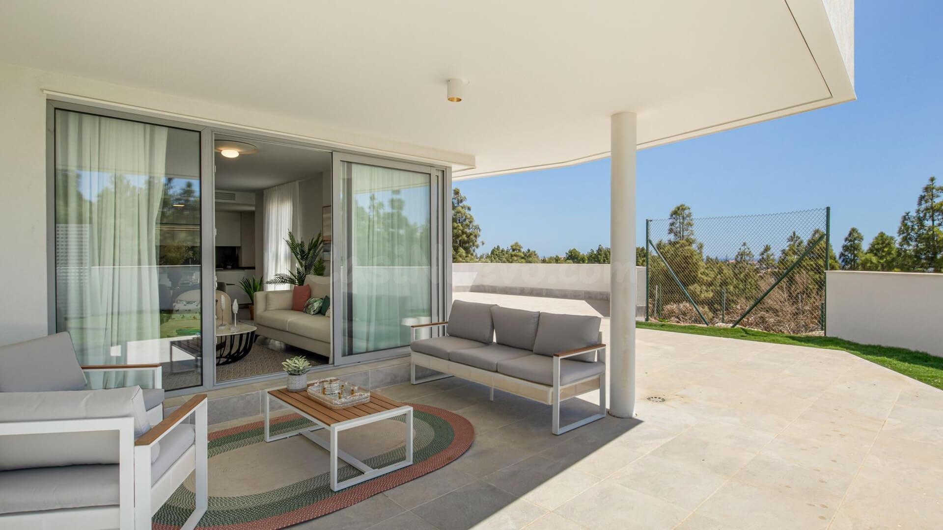 Ático de 4 dormitorios y 3 baños con vistas al mar. El Chaparral, Mijas Costa