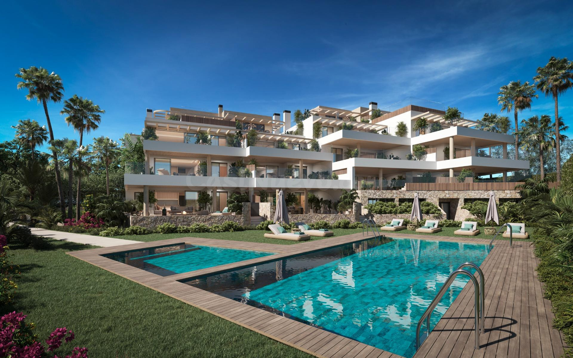 Apartamento planta baja de 3 dormitorios y 3 baños. Cabopino, Marbella Este