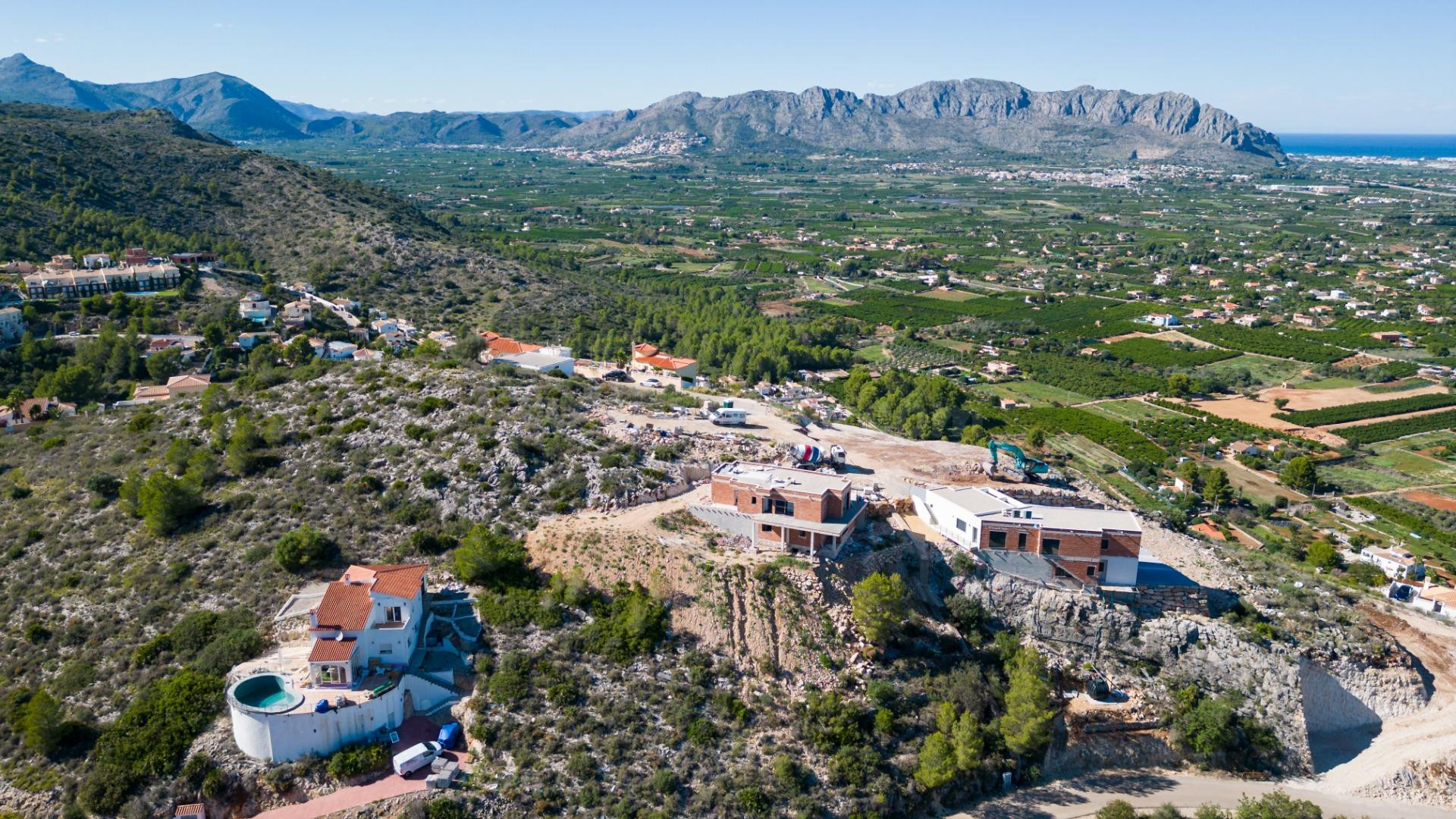Parcela exclusiva con proyecto hotelero autorizado y vistas panorámicas al mar